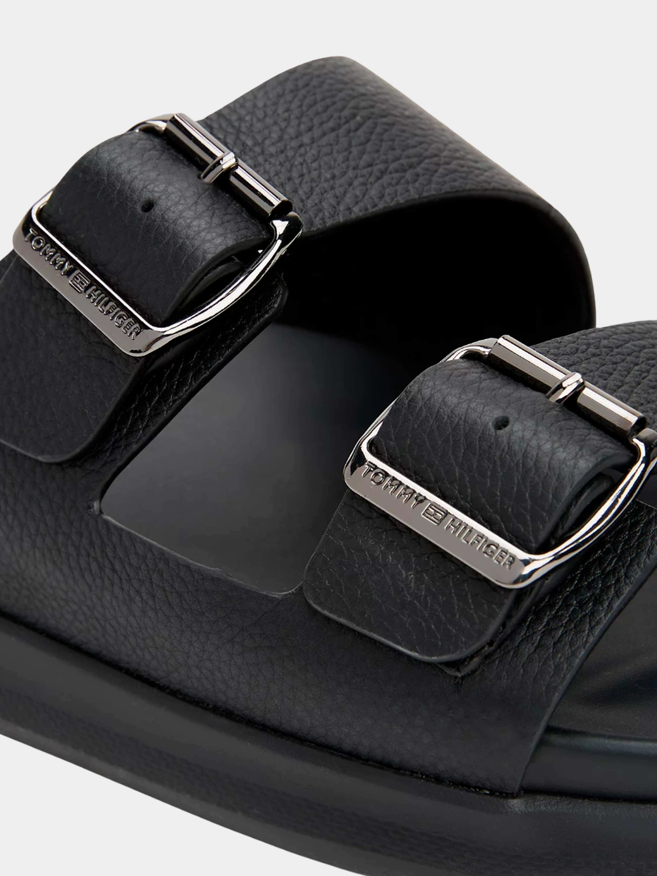 Шлёпанцы Tommy Hilfiger модель FM0FM05414-BDS Шлёпанцы Tommy Hilfiger модель FM0FM05414-BDS Фото