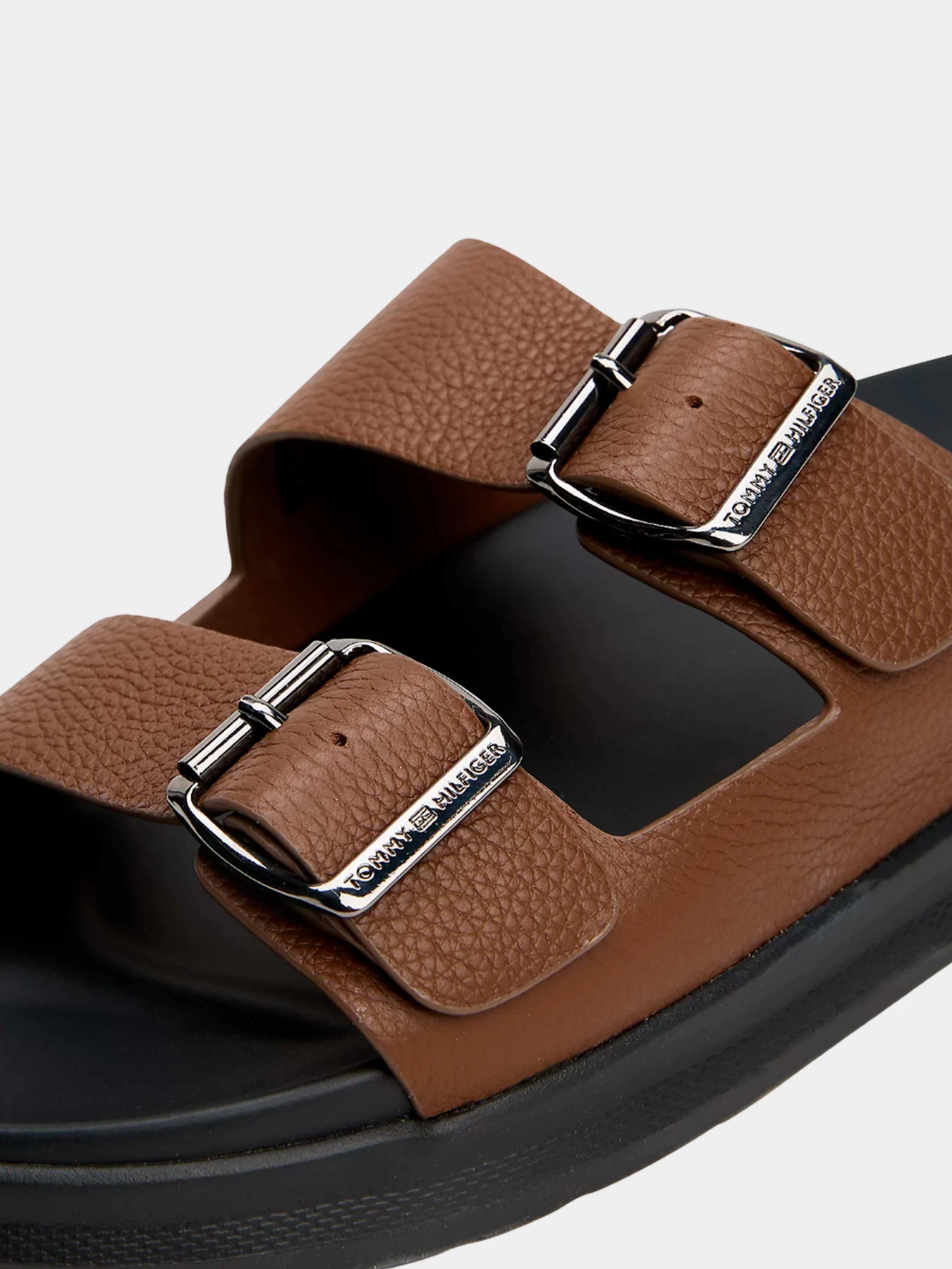 Шлёпанцы Tommy Hilfiger модель FM0FM05414-GV0 Шлёпанцы Tommy Hilfiger модель FM0FM05414-GV0 Фото