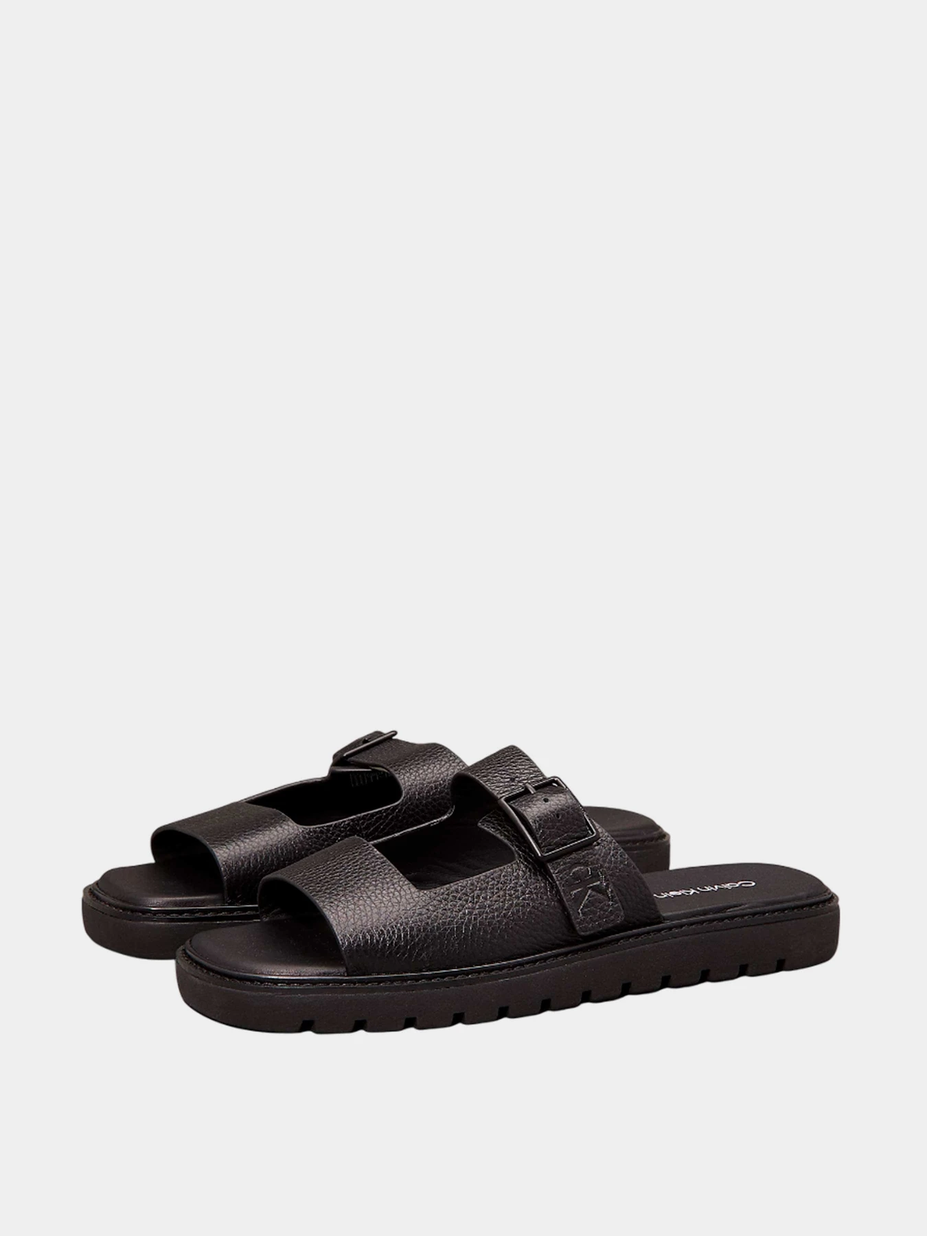 Шлёпанцы Calvin Klein модель YM0YM01228-0GJ Шлёпанцы Calvin Klein модель YM0YM01228-0GJ Фото
