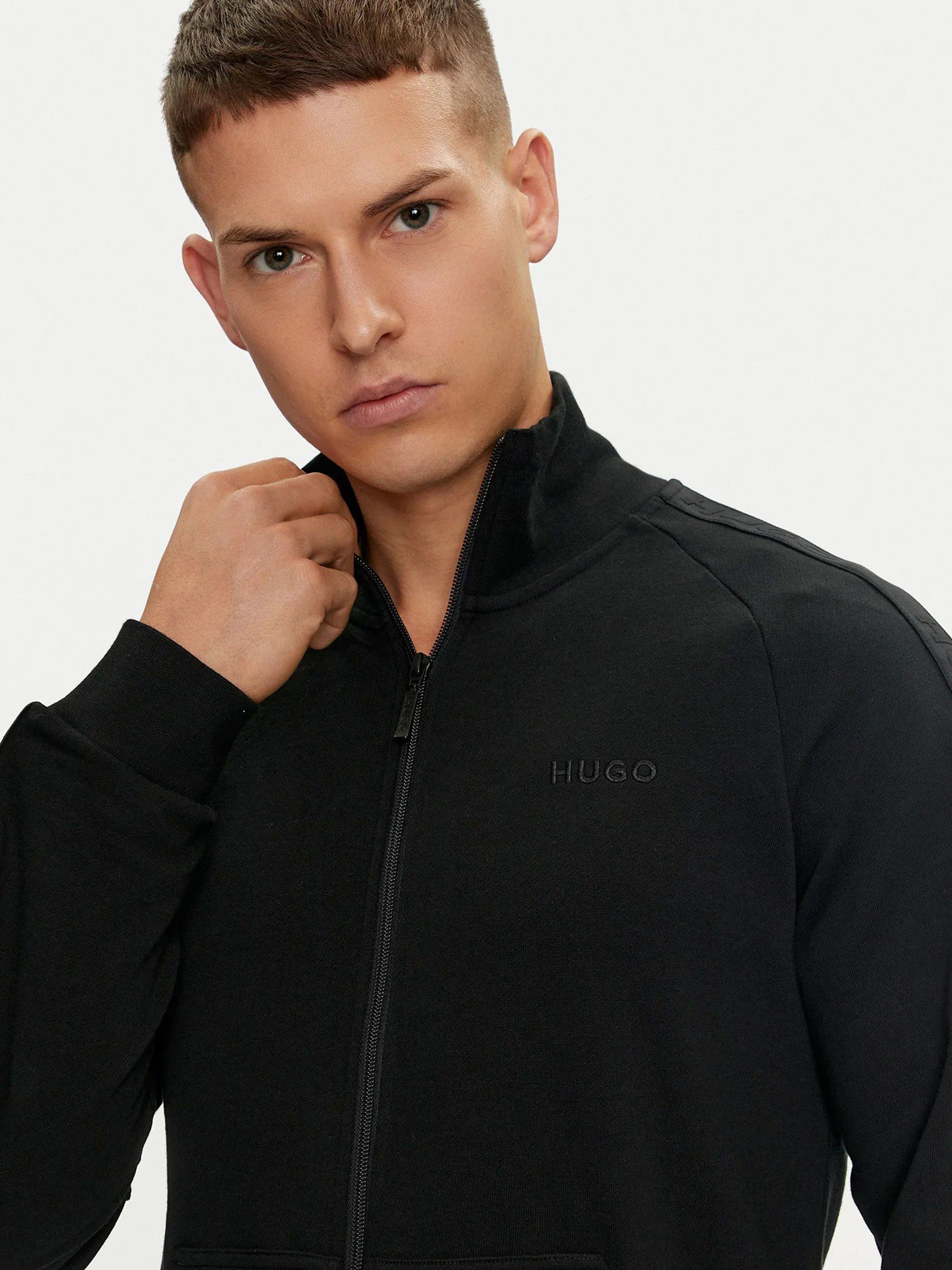 Худи и свитшоты HUGO модель 50520493-001 Худи и свитшоты HUGO модель 50520493-001 Фото