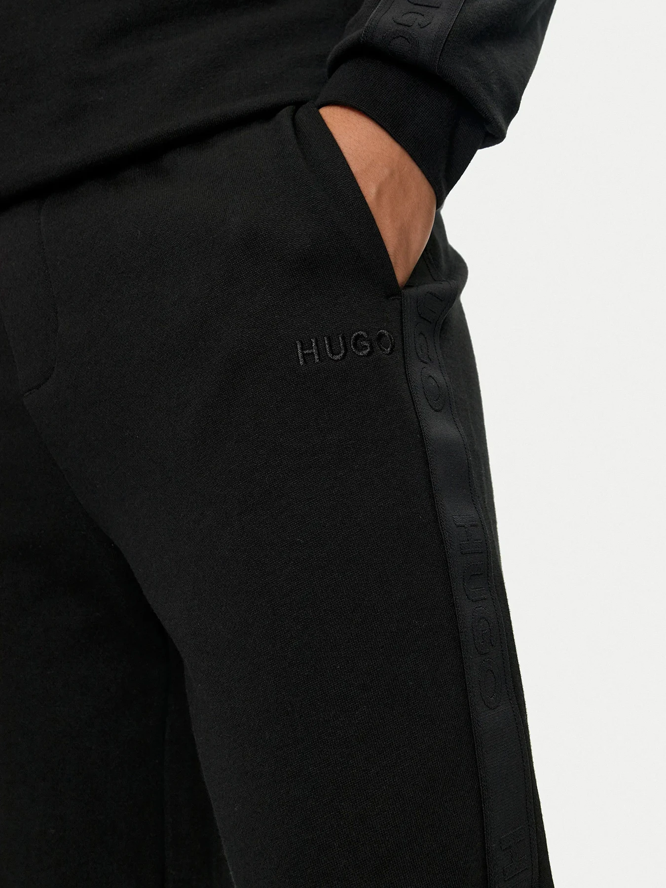Брюки HUGO модель 50520501-001 Брюки HUGO модель 50520501-001 Фото