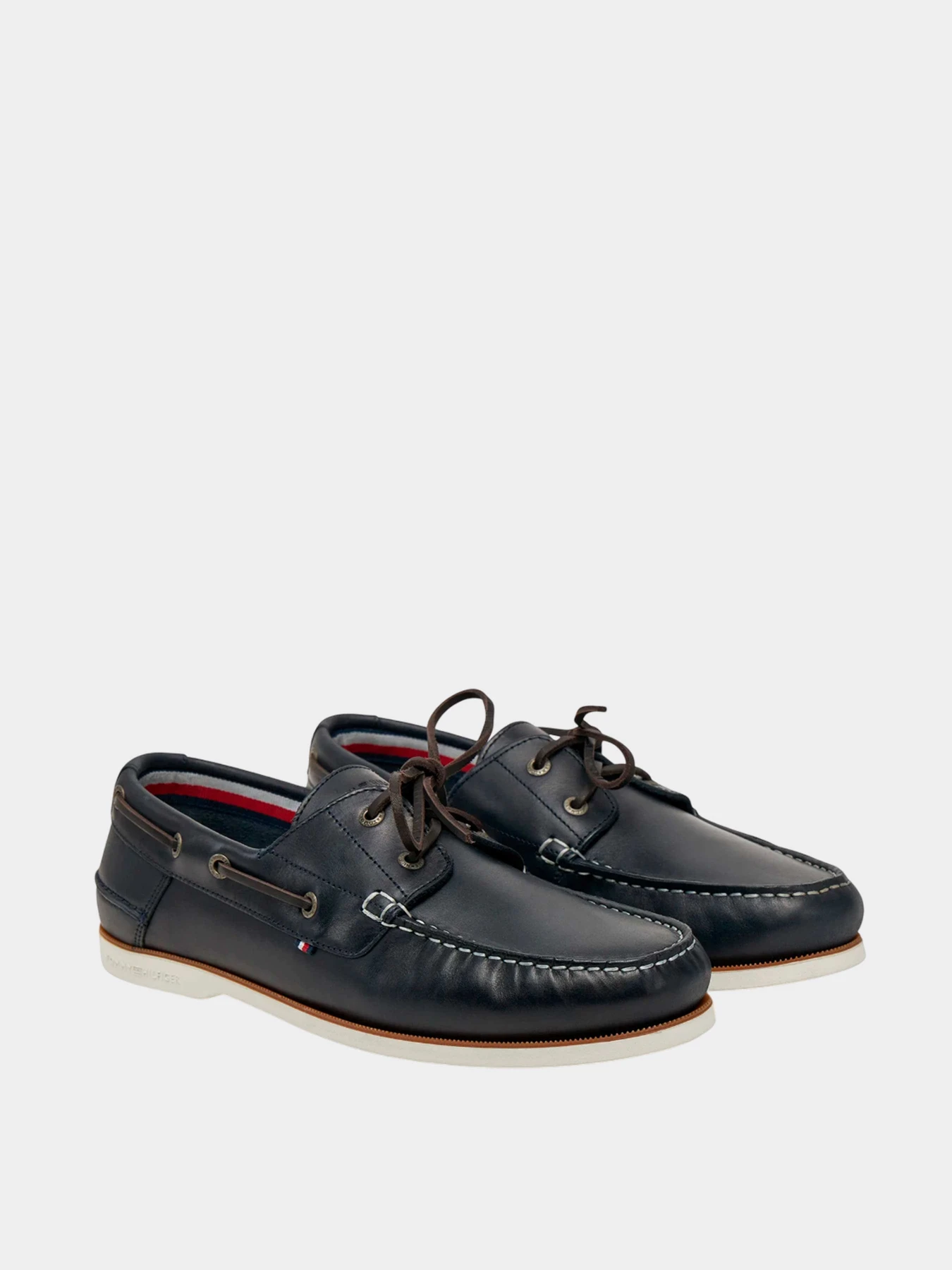 Слипоны и мокасины Tommy Hilfiger модель FM0FM05569-DW5 Слипоны и мокасины Tommy Hilfiger модель FM0FM05569-DW5 Фото