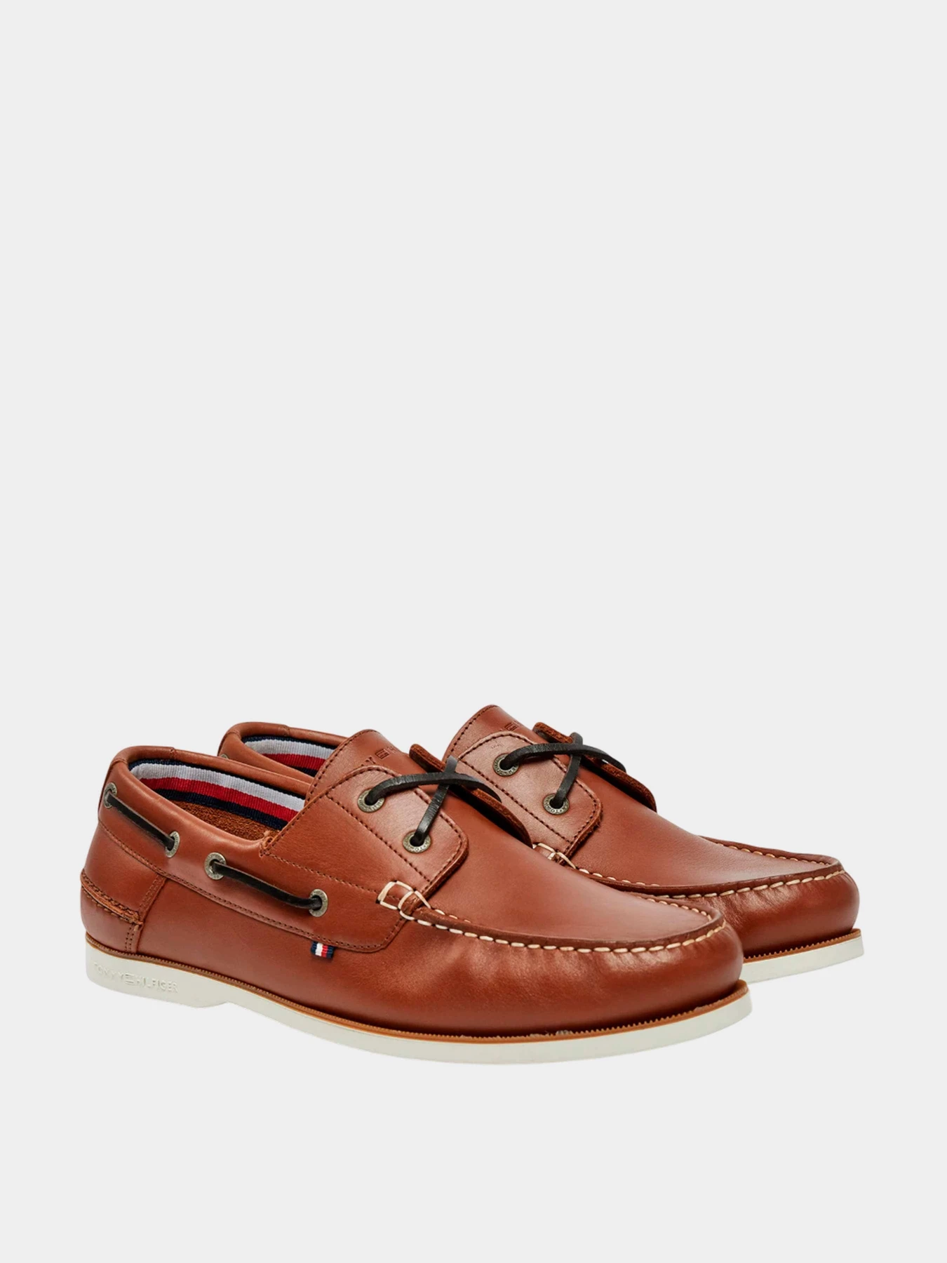 Слипоны и мокасины Tommy Hilfiger модель FM0FM05569-GVI Слипоны и мокасины Tommy Hilfiger модель FM0FM05569-GVI Фото