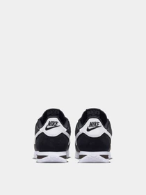 Кроссовки NIKE модель DZ2795-001 Фото