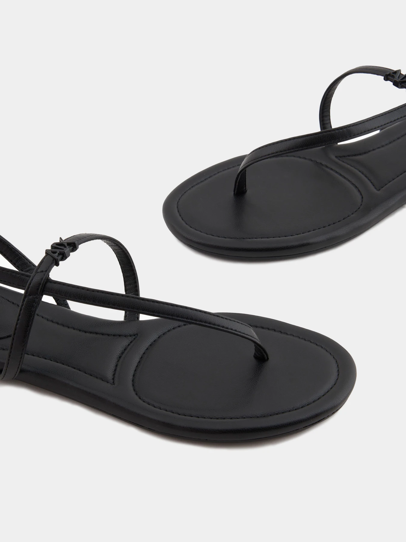 Сандалии Armani Exchange модель XDP057-XV841-00002 Фото