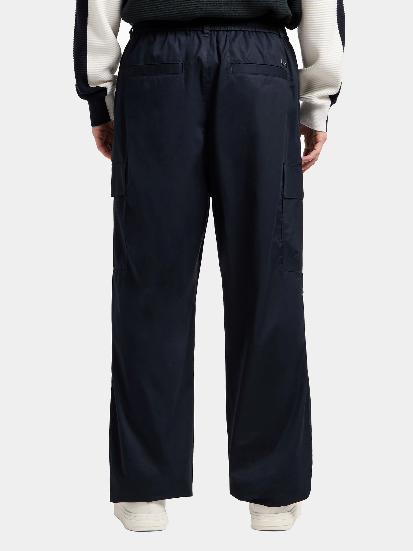 Брюки Armani Exchange модель XM000200-AF11882-UB101 Брюки Armani Exchange модель XM000200-AF11882-UB101 Фото