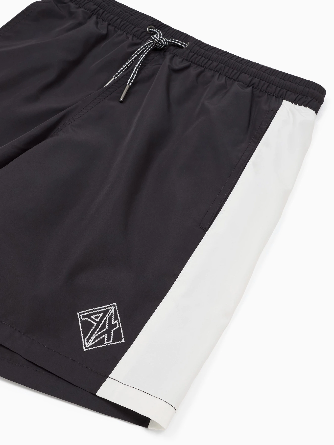 Одежда для пляжа Armani Exchange модель XM000633-AF12296-UB101 Одежда для пляжа Armani Exchange модель XM000633-AF12296-UB101 Фото