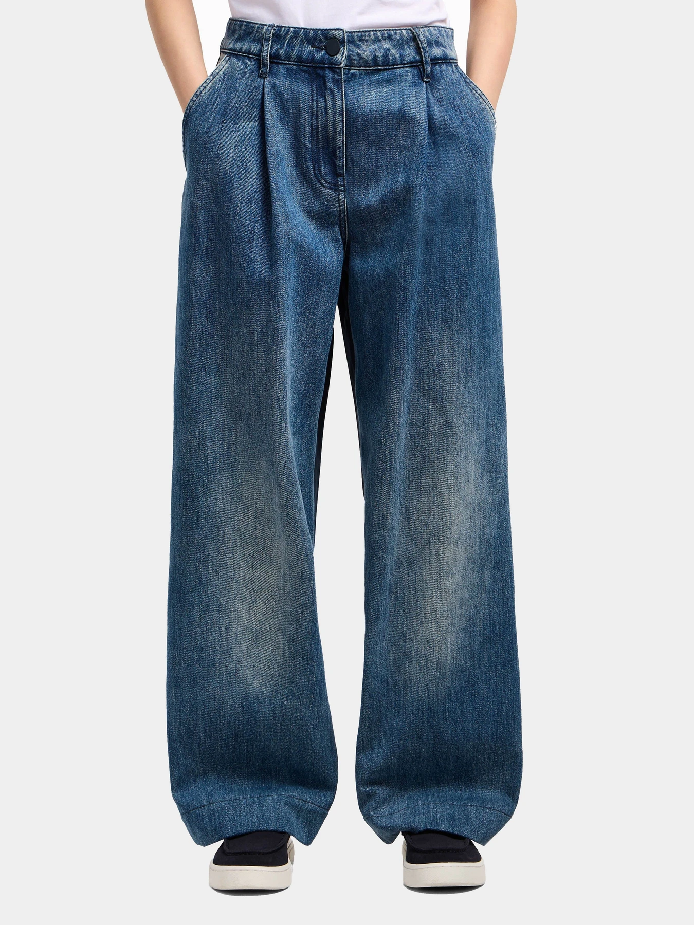 Джинсы Armani Exchange модель XW000561-AF12845-MB115 Джинсы Armani Exchange модель XW000561-AF12845-MB115 Фото