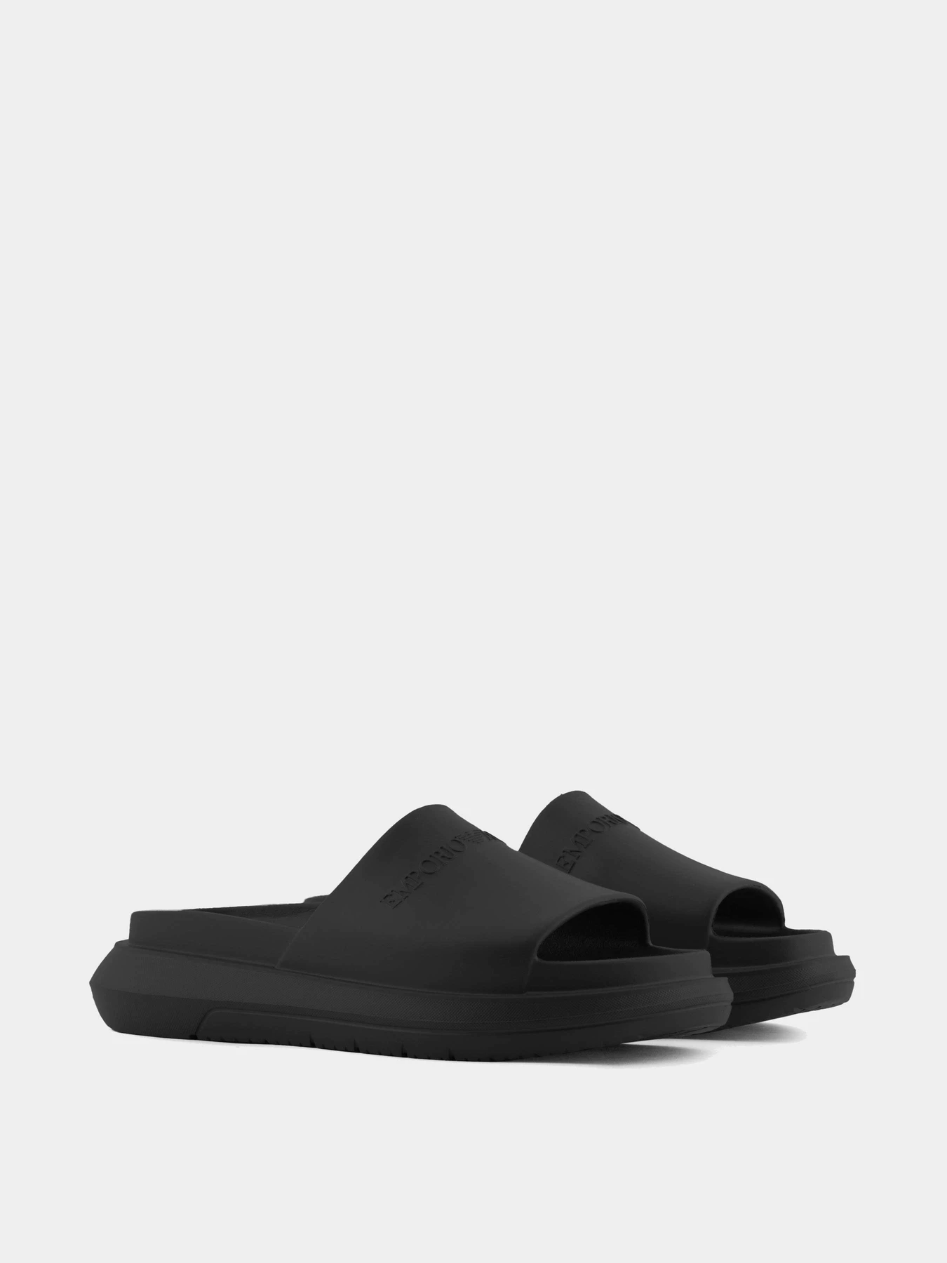 Шлёпанцы Emporio Armani модель X4P134-XD405-00002 Шлёпанцы Emporio Armani модель X4P134-XD405-00002 Фото