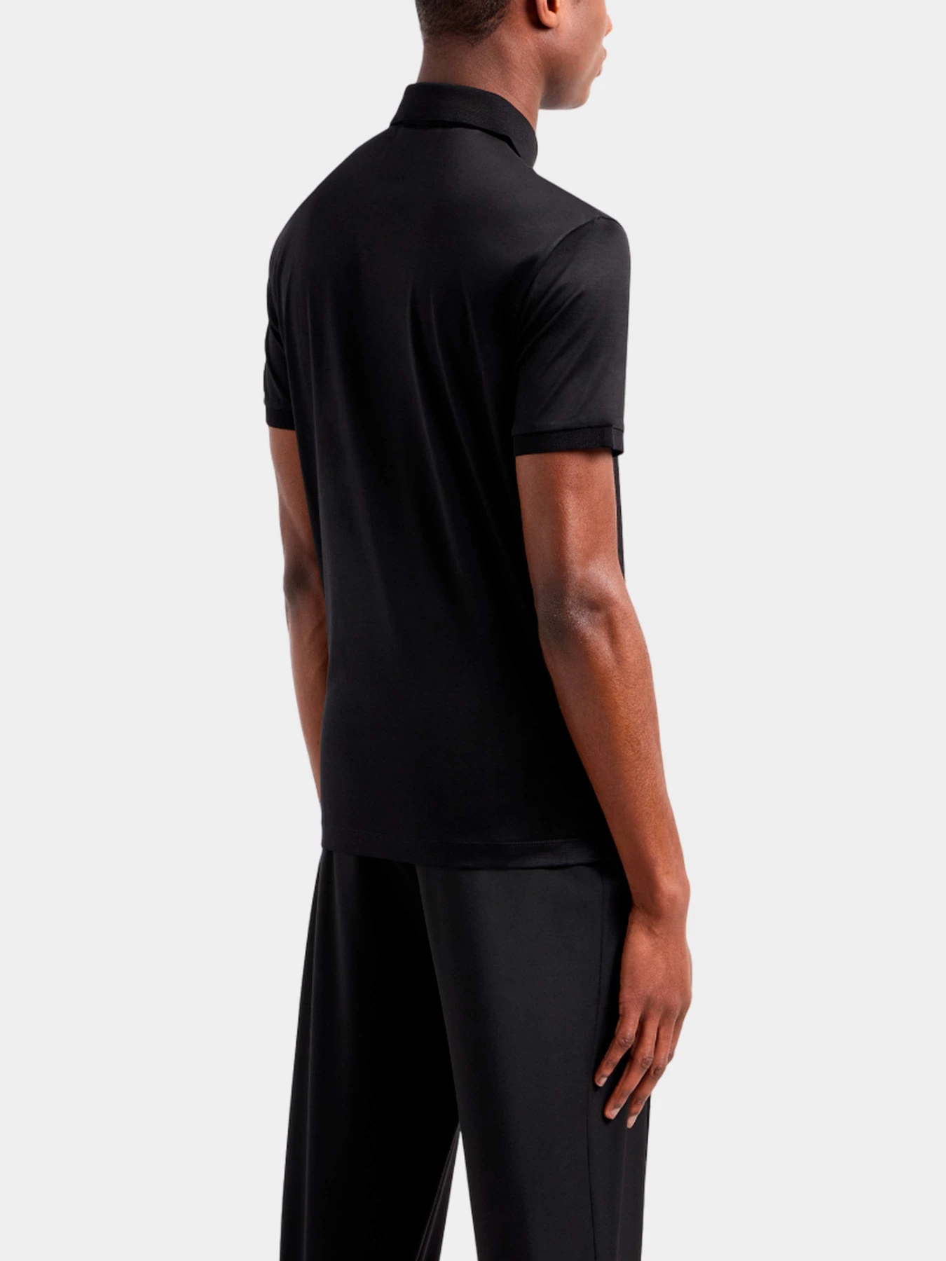 Футболки и поло Emporio Armani модель 8N1F96-1JUVZ-0999 Футболки и поло Emporio Armani модель 8N1F96-1JUVZ-0999 Фото