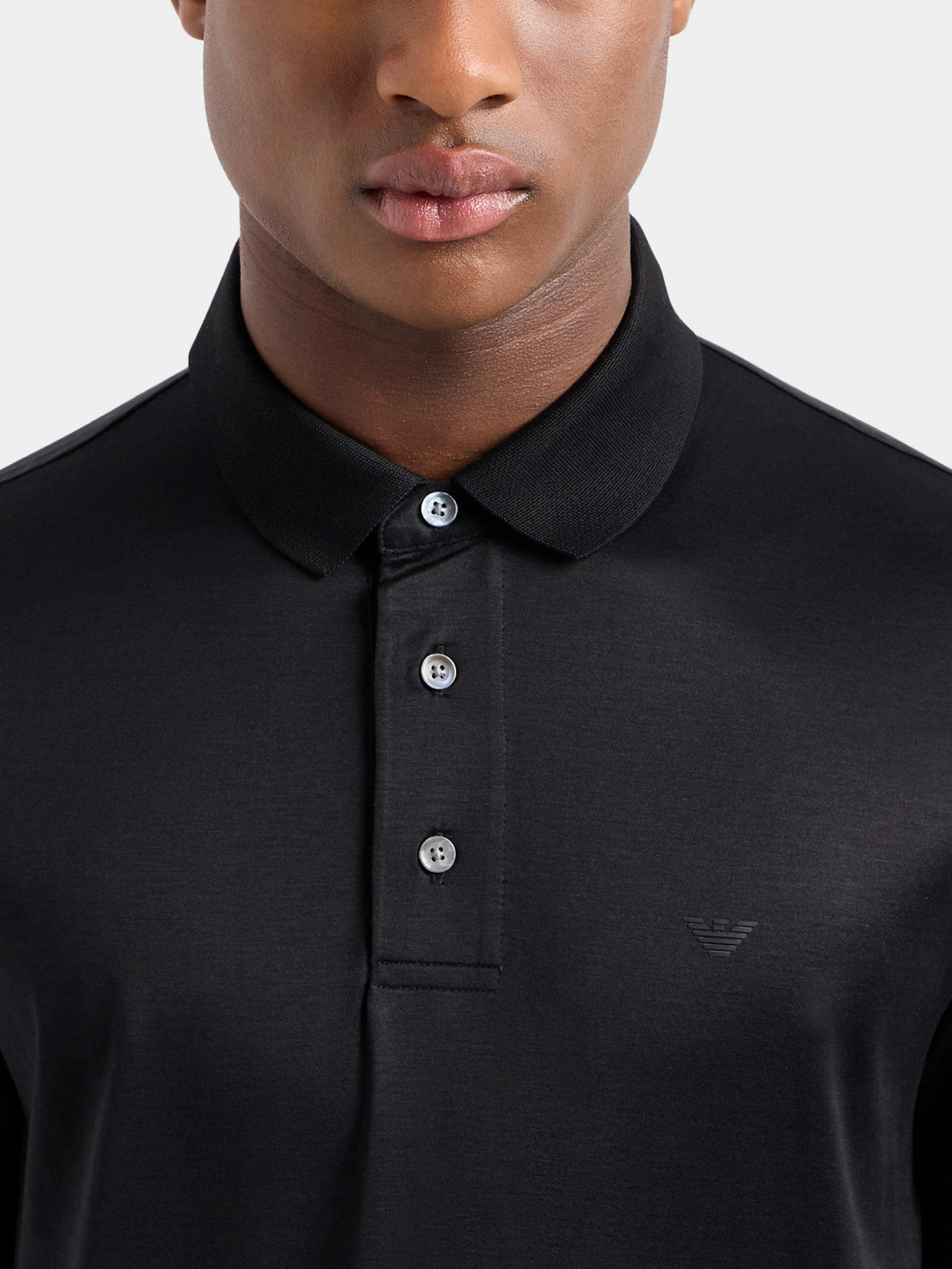 Футболки и поло Emporio Armani модель 8N1F96-1JUVZ-0999 Футболки и поло Emporio Armani модель 8N1F96-1JUVZ-0999 Фото