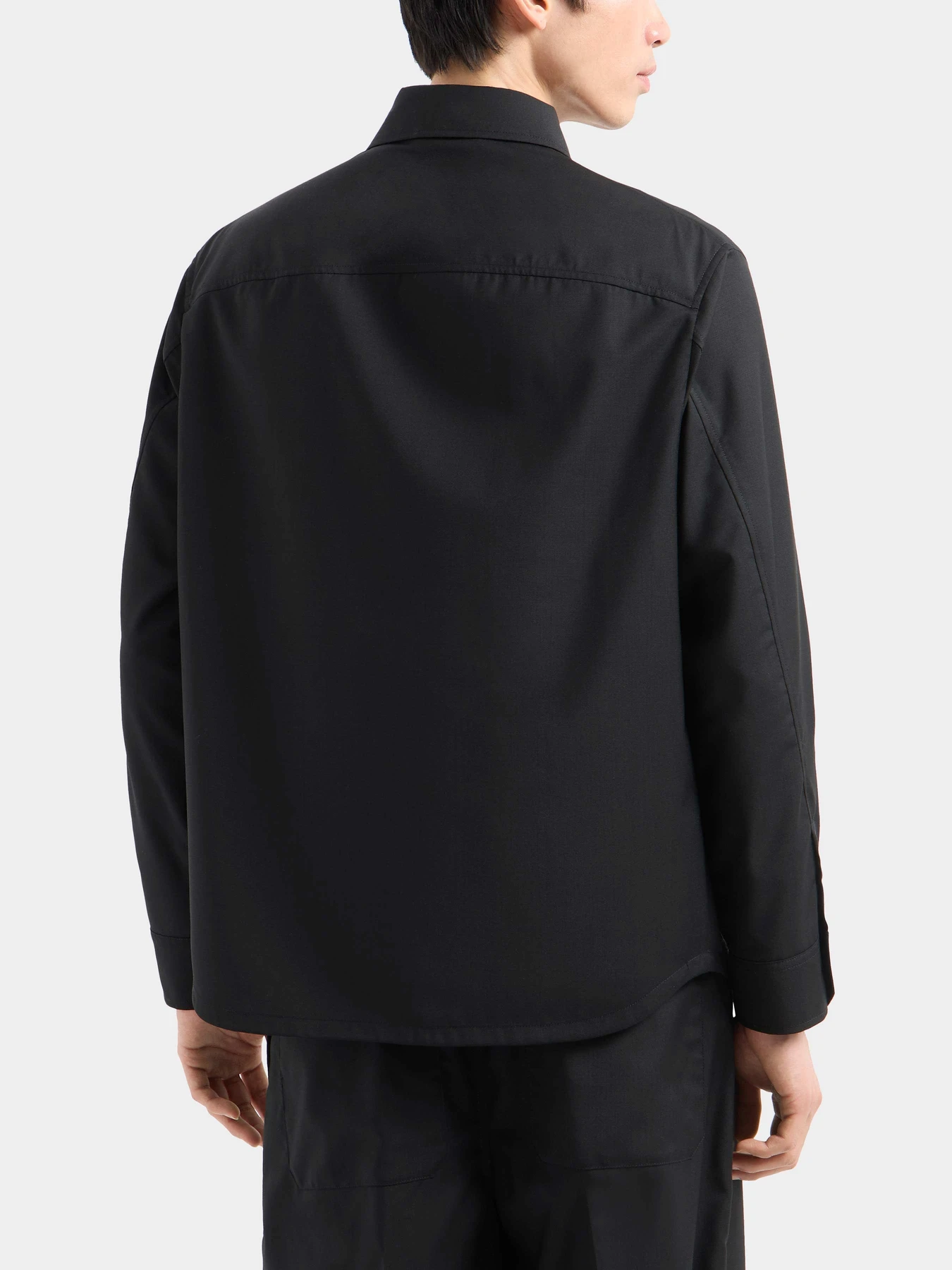 Куртки и дубленки Emporio Armani модель EM001480-AF13821-UC001 Куртки и дубленки Emporio Armani модель EM001480-AF13821-UC001 Фото