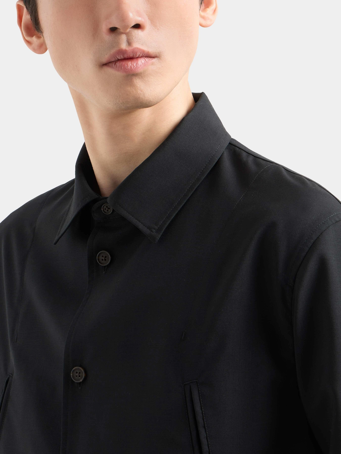Куртки и дубленки Emporio Armani модель EM001480-AF13821-UC001 Куртки и дубленки Emporio Armani модель EM001480-AF13821-UC001 Фото