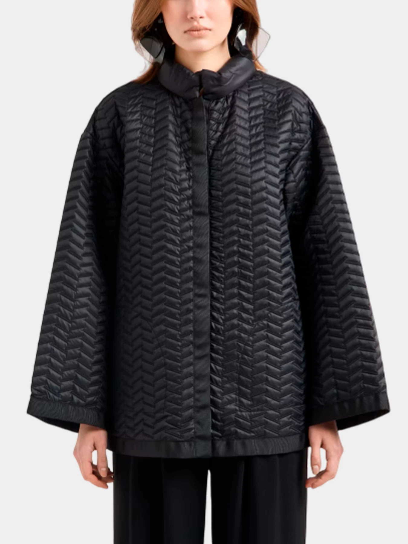 Куртки и дубленки Emporio Armani модель EW000640-AF12645-MC028 Куртки и дубленки Emporio Armani модель EW000640-AF12645-MC028 Фото