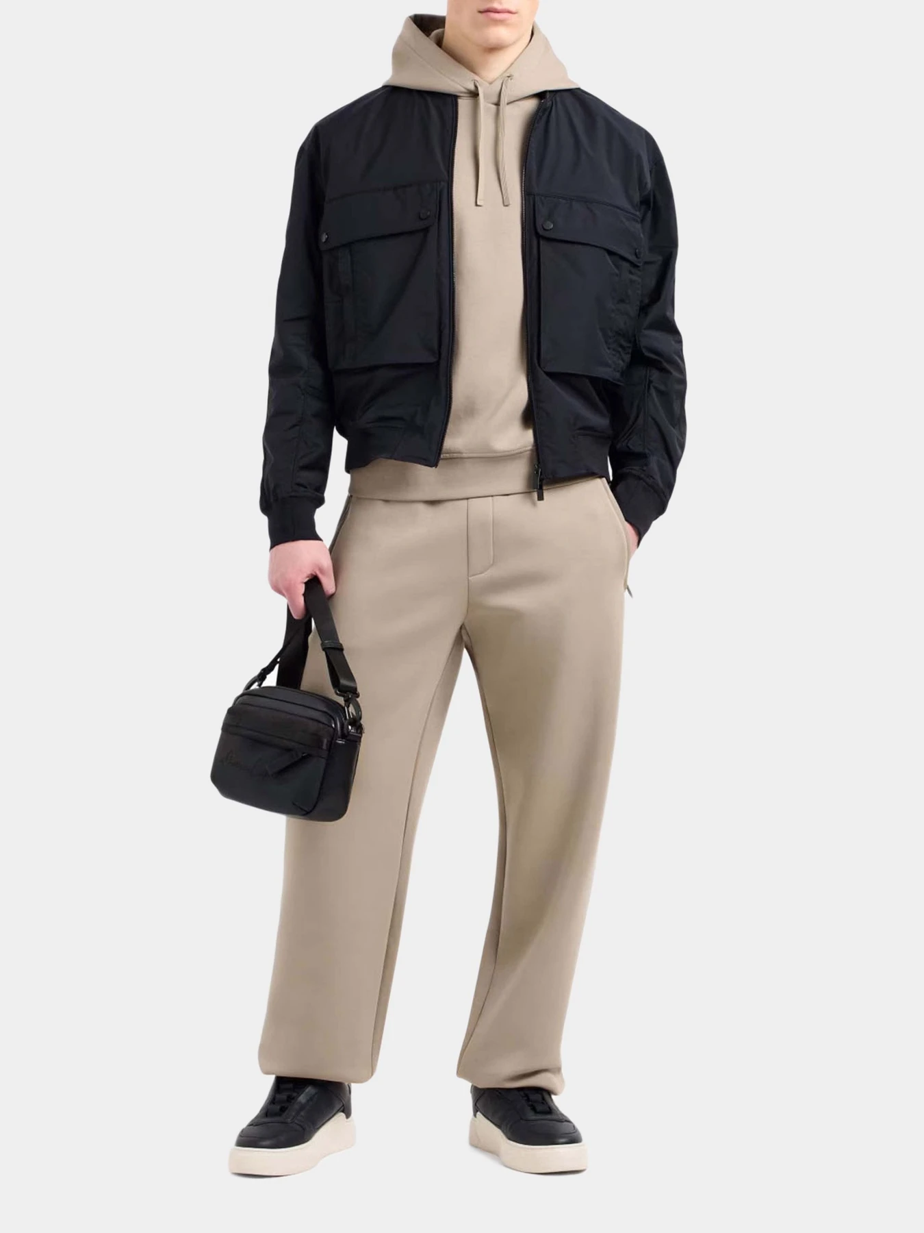 Куртки и дубленки Armani Exchange модель XM000344-AF12283-UB101 Куртки и дубленки Armani Exchange модель XM000344-AF12283-UB101 Фото