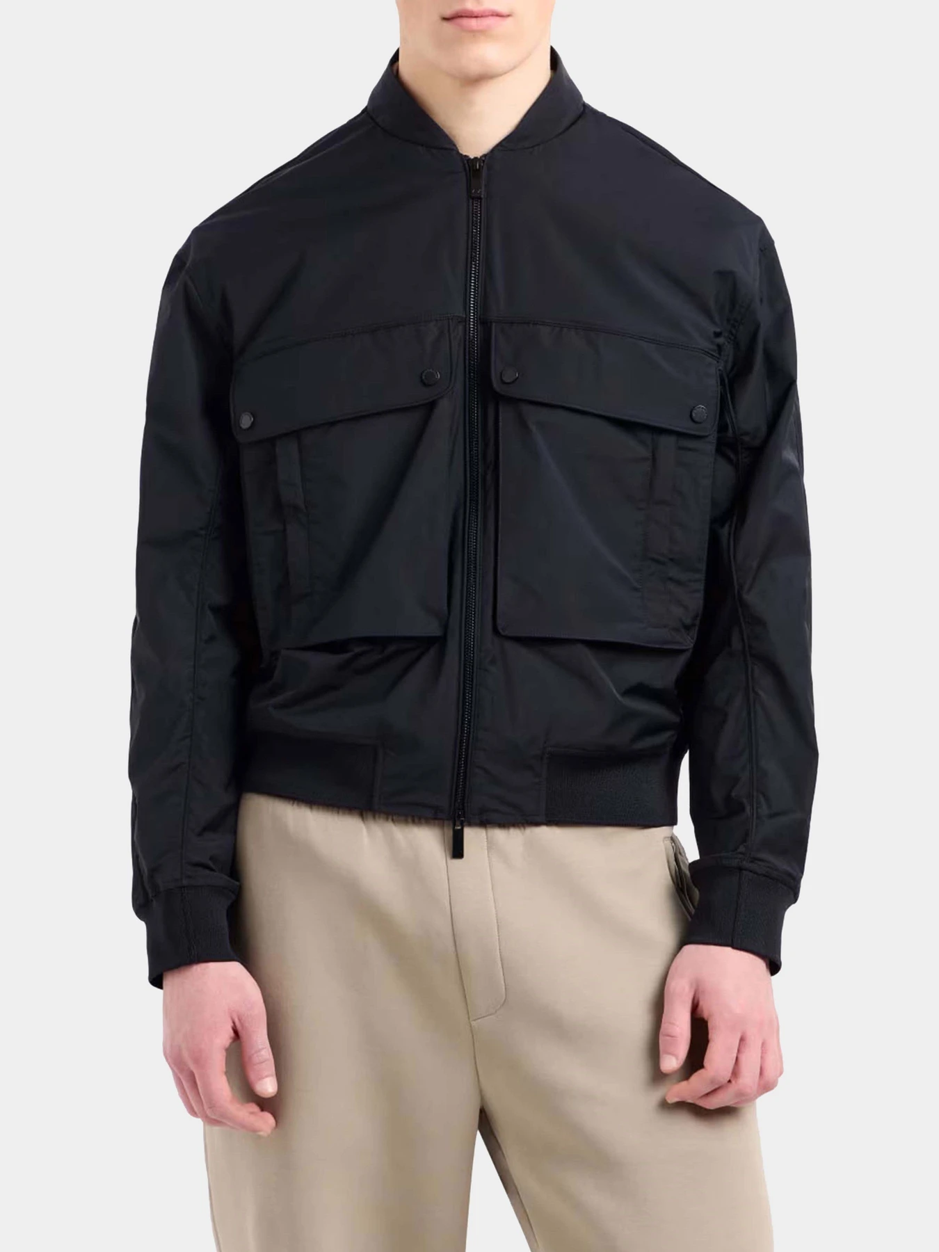Куртки и дубленки Armani Exchange модель XM000344-AF12283-UB101 Куртки и дубленки Armani Exchange модель XM000344-AF12283-UB101 Фото