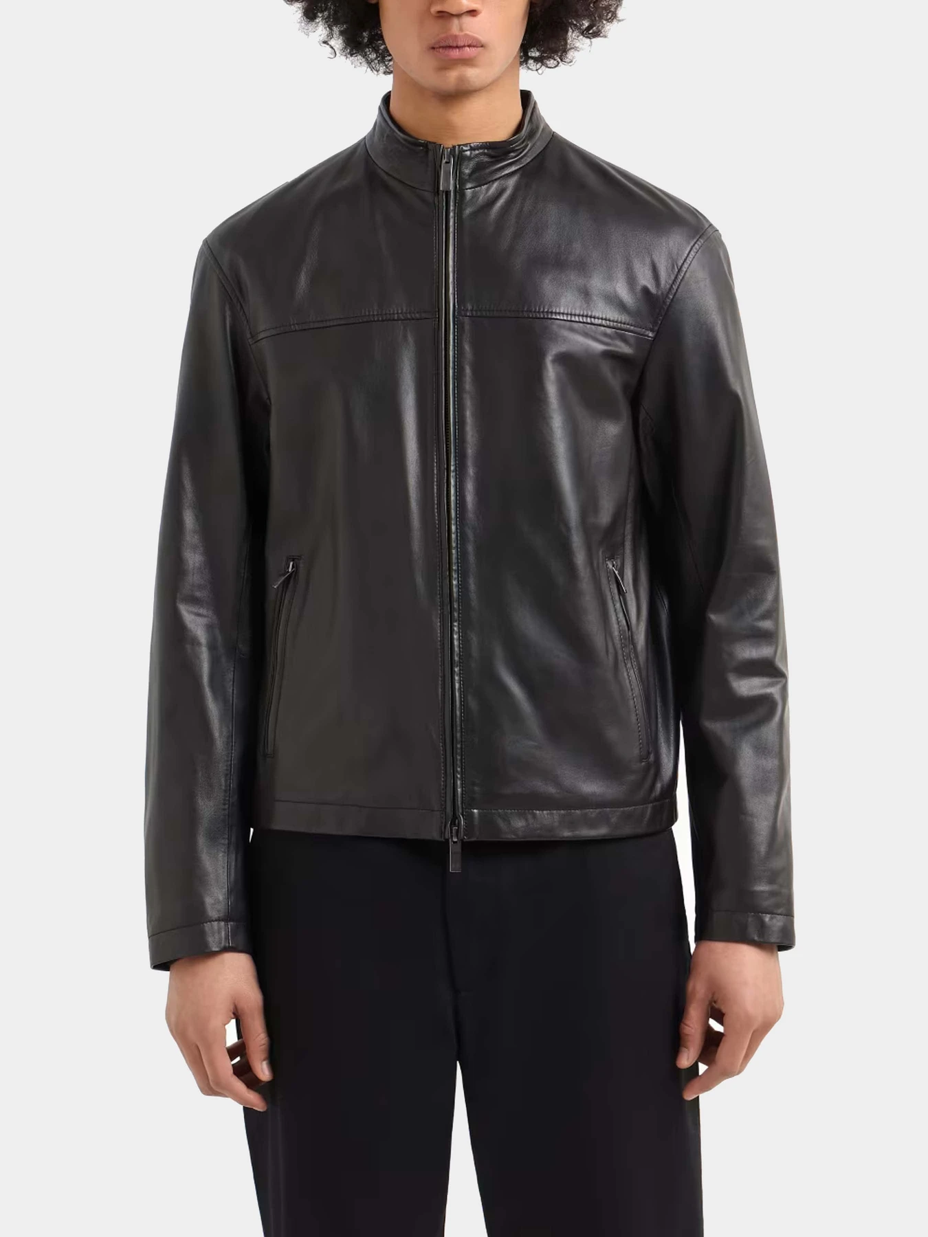 Куртки и дубленки Armani Exchange модель XM000448-AF13136-UC001 Куртки и дубленки Armani Exchange модель XM000448-AF13136-UC001 Фото