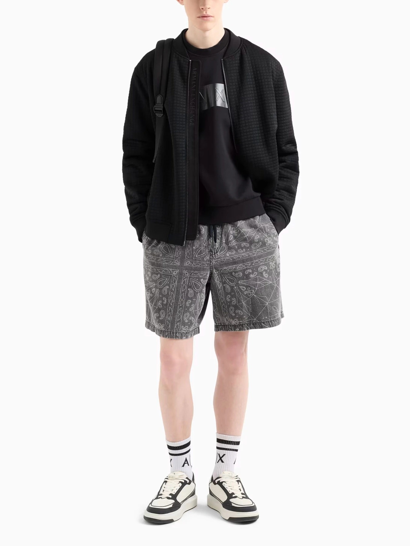 Худи и свитшоты Armani Exchange модель XM000743-AF13047-UC001 Худи и свитшоты Armani Exchange модель XM000743-AF13047-UC001 Фото