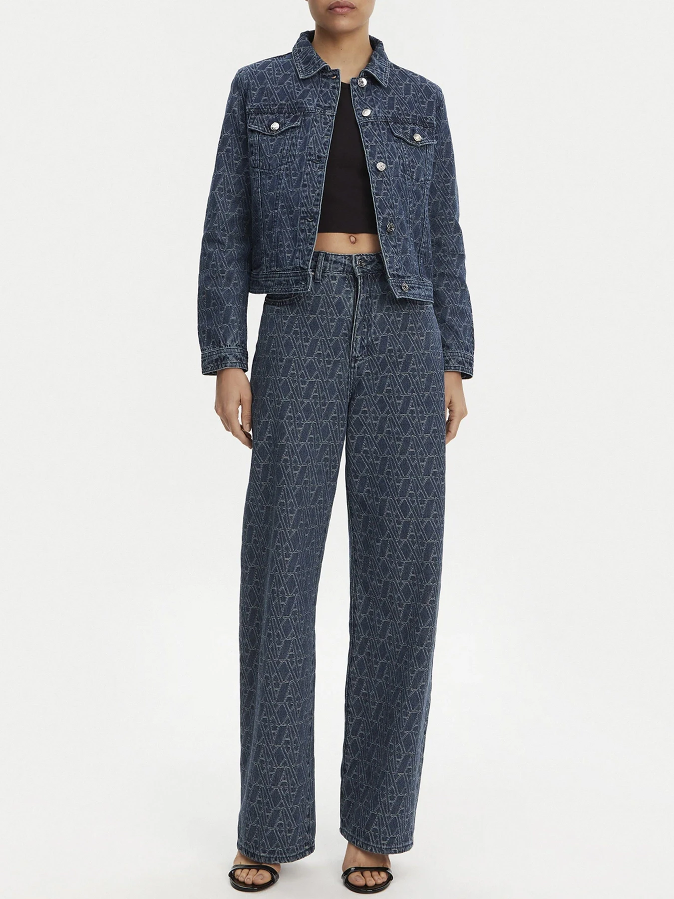 Куртки и дубленки Armani Exchange модель XW000556-AF12844-FB055 Куртки и дубленки Armani Exchange модель XW000556-AF12844-FB055 Фото