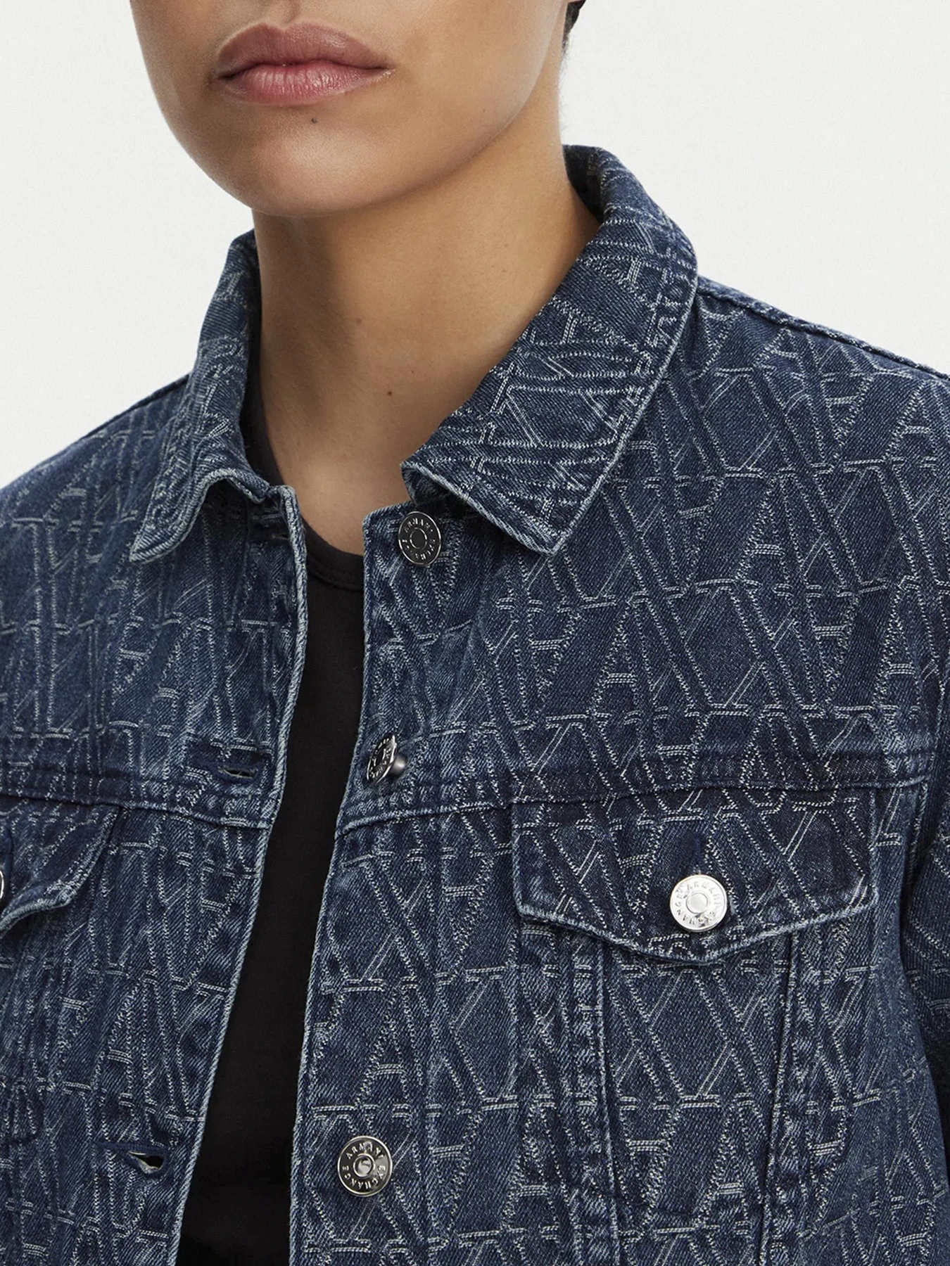 Куртки и дубленки Armani Exchange модель XW000556-AF12844-FB055 Куртки и дубленки Armani Exchange модель XW000556-AF12844-FB055 Фото