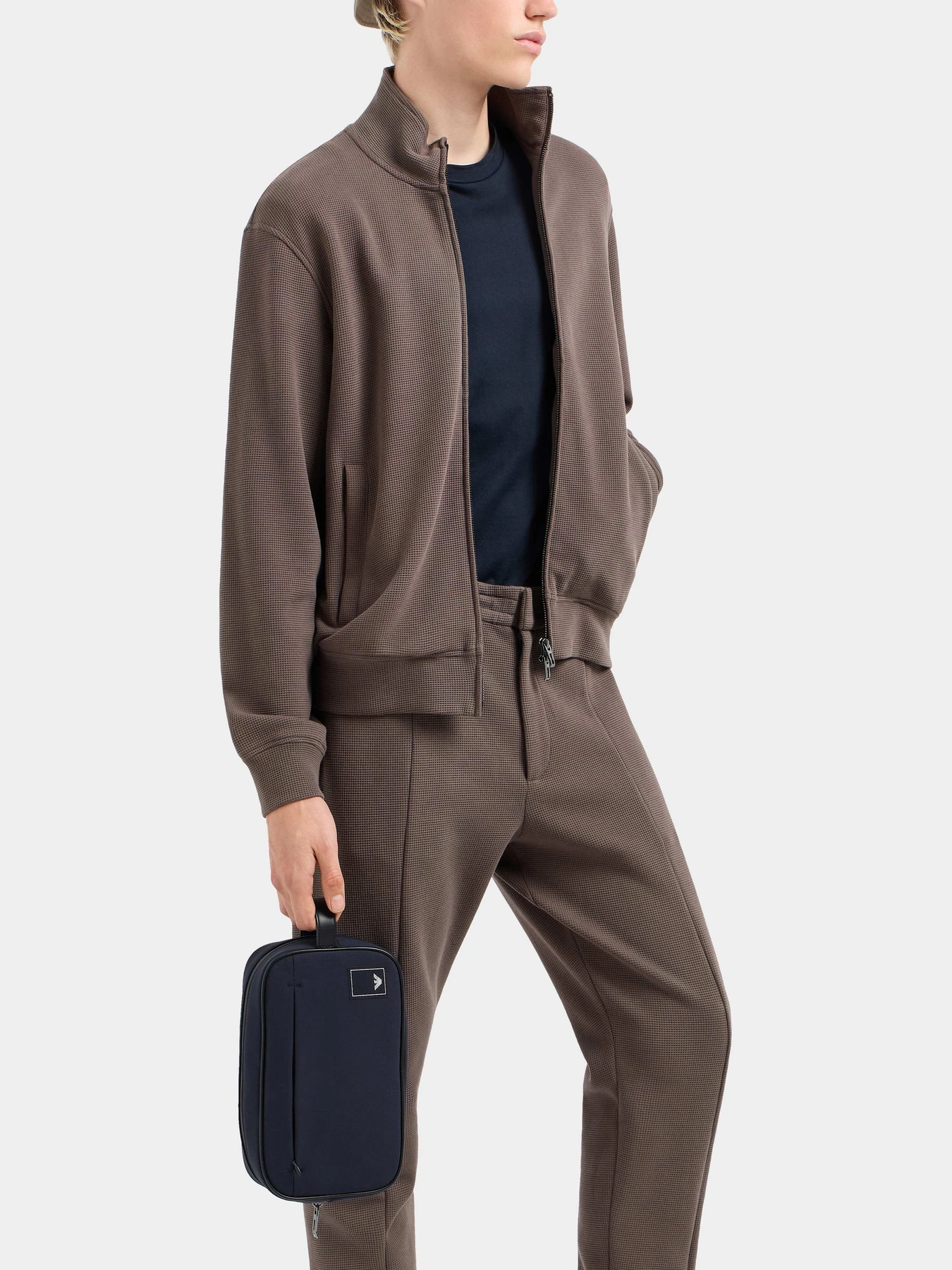 Сумки Emporio Armani модель EM000090-AF13841-UB118 Сумки Emporio Armani модель EM000090-AF13841-UB118 Фото