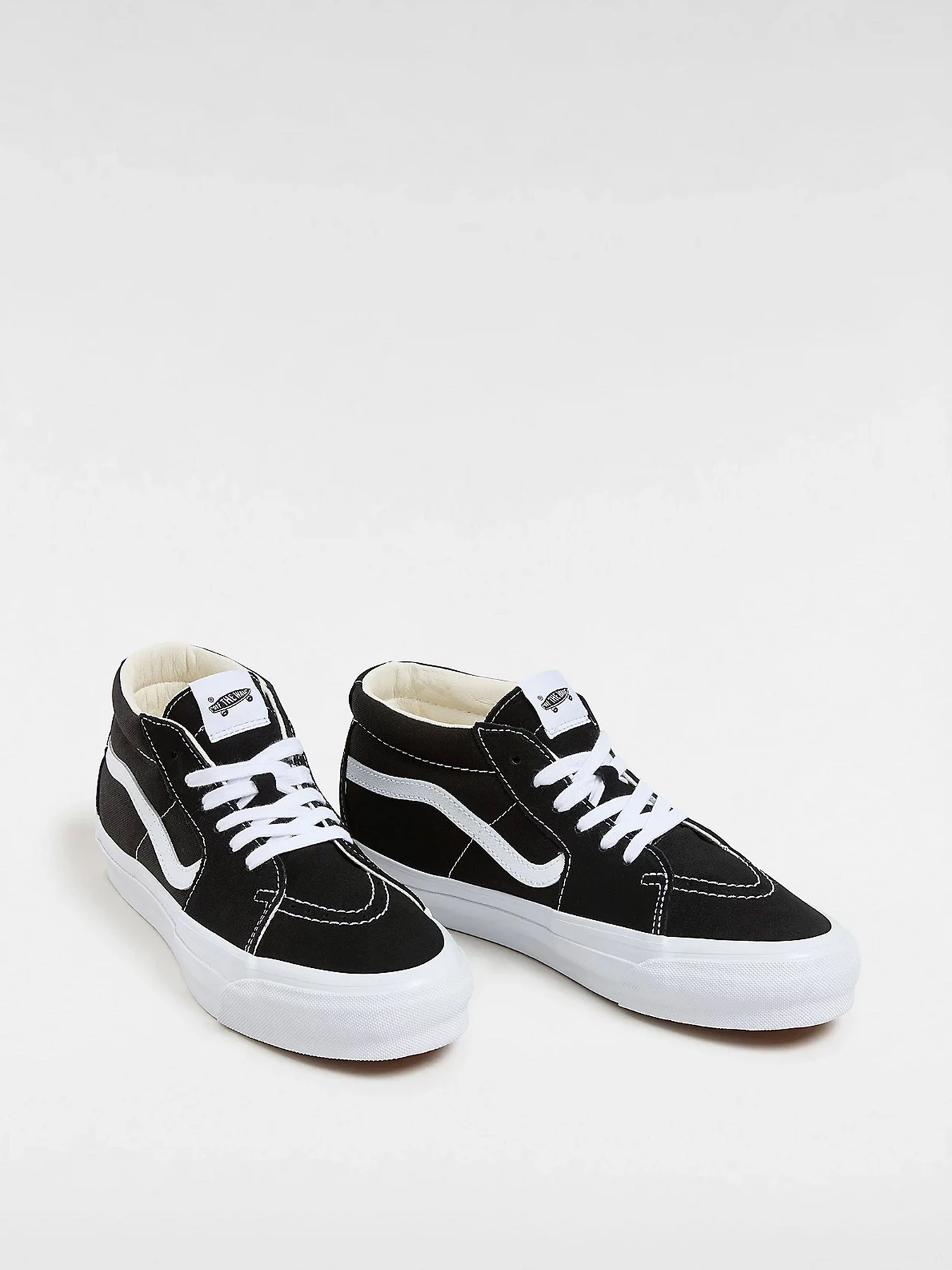 Кеды Vans модель VN000CQQBA21 Кеды Vans модель VN000CQQBA21 Фото