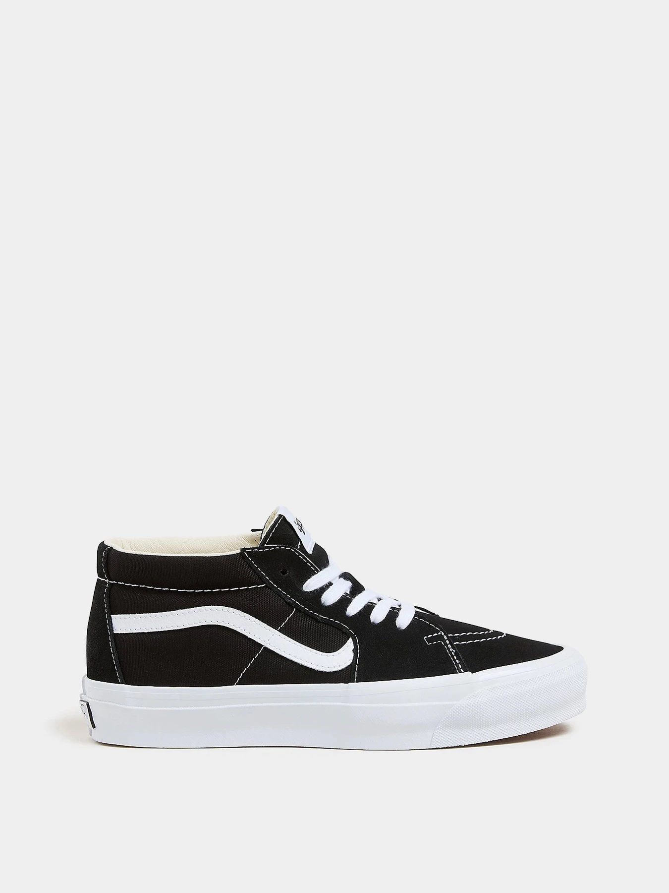 Кеды Vans модель VN000CQQBA21 Кеды Vans модель VN000CQQBA21 Фото