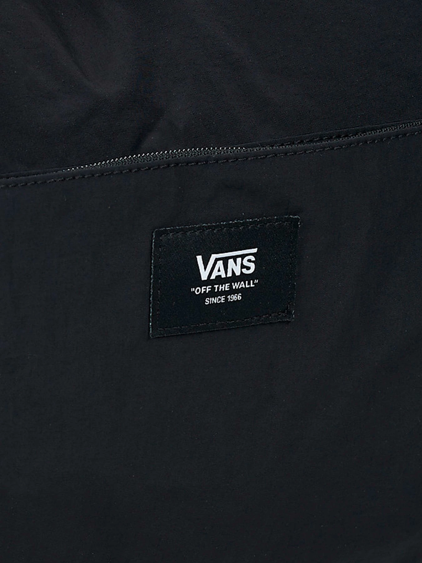 Сумки Vans модель VN000MNPBLK1 Фото