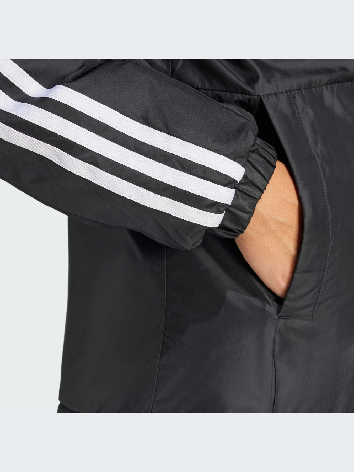 Куртки и дубленки Adidas модель JD1025-KZ Куртки и дубленки Adidas модель JD1025-KZ Фото