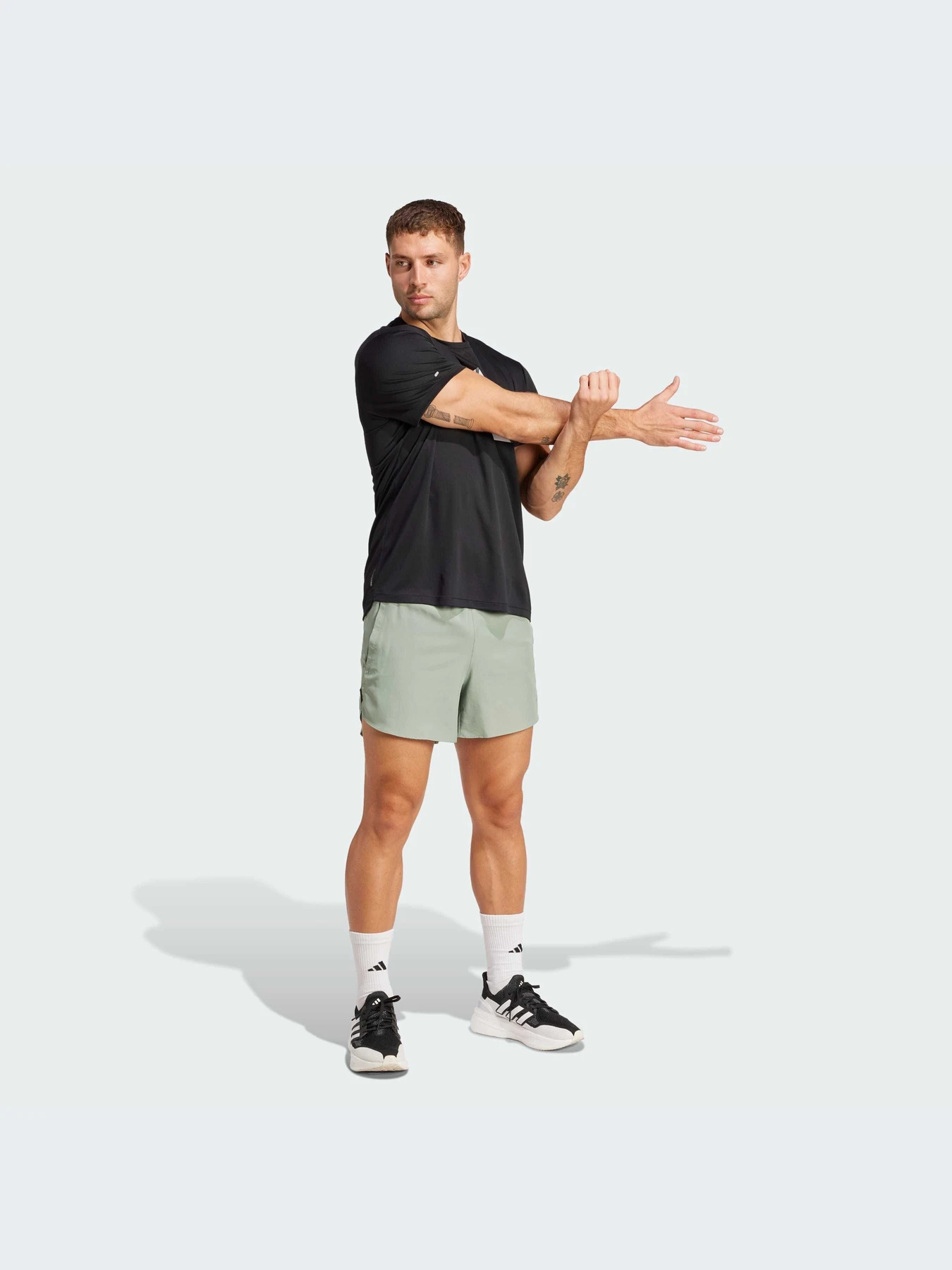Шорты Adidas модель JD2327-KZ Шорты Adidas модель JD2327-KZ Фото