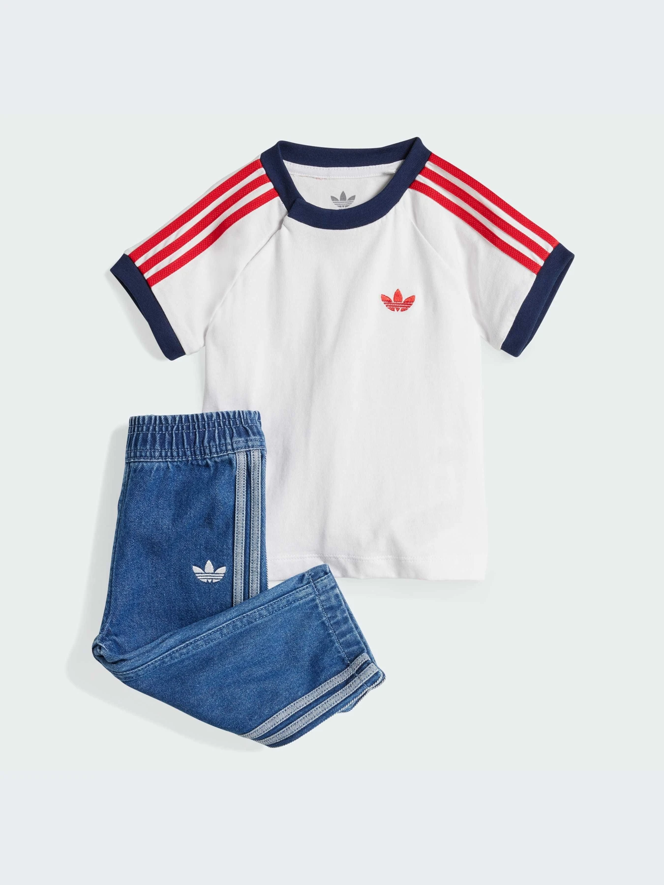 Костюмы Adidas Adicolor модель JC7863-KZ Костюмы Adidas Adicolor модель JC7863-KZ Фото