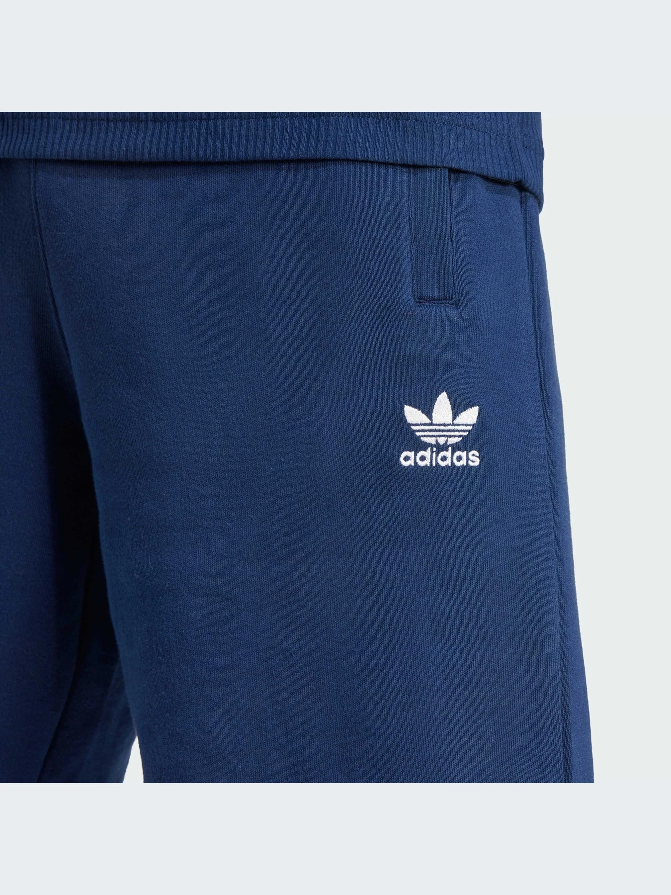 Шорты Adidas модель IY8521-KZ Шорты Adidas модель IY8521-KZ Фото
