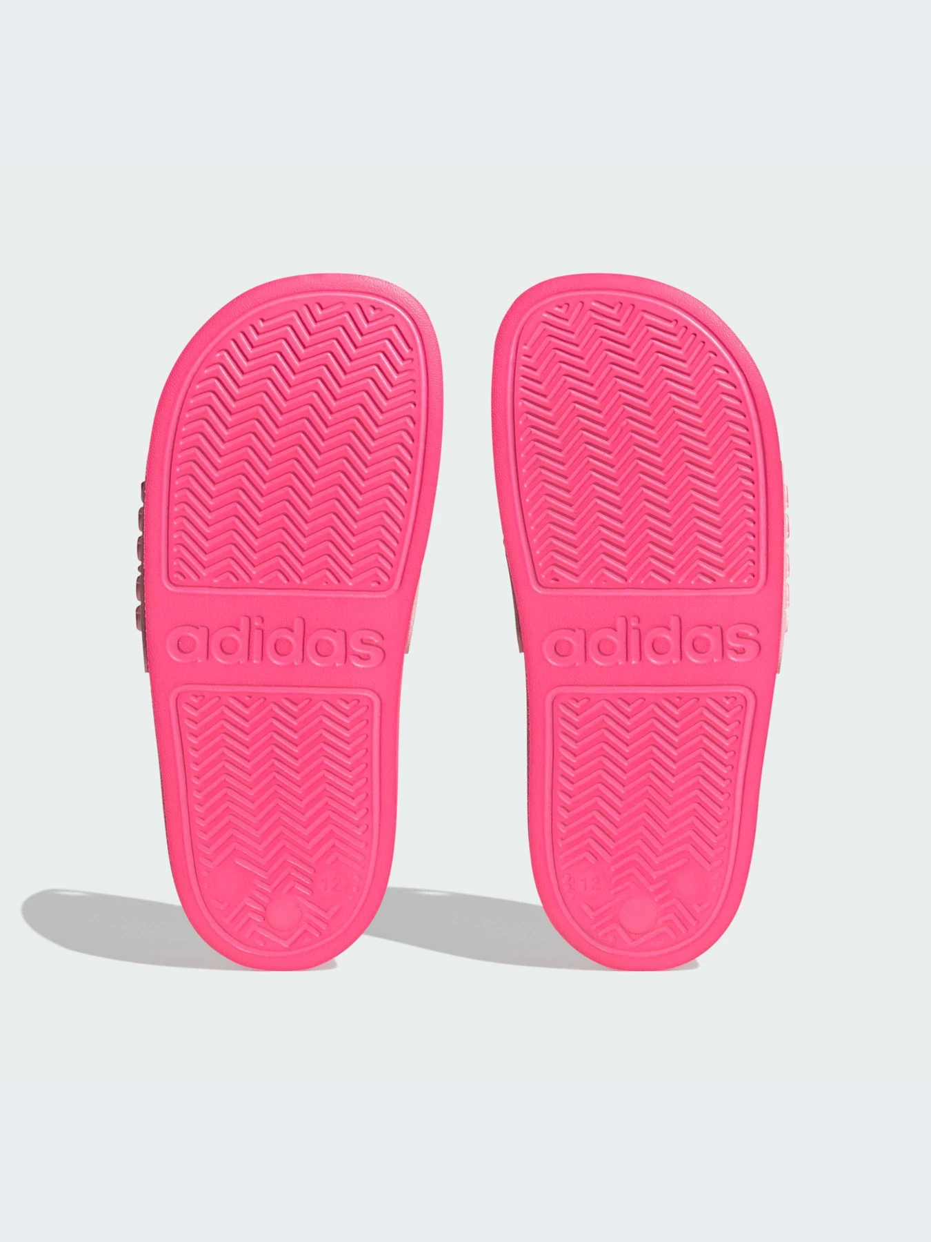 Шлёпанцы Adidas Adilette модель IG4876-KZ Шлёпанцы Adidas Adilette модель IG4876-KZ Фото