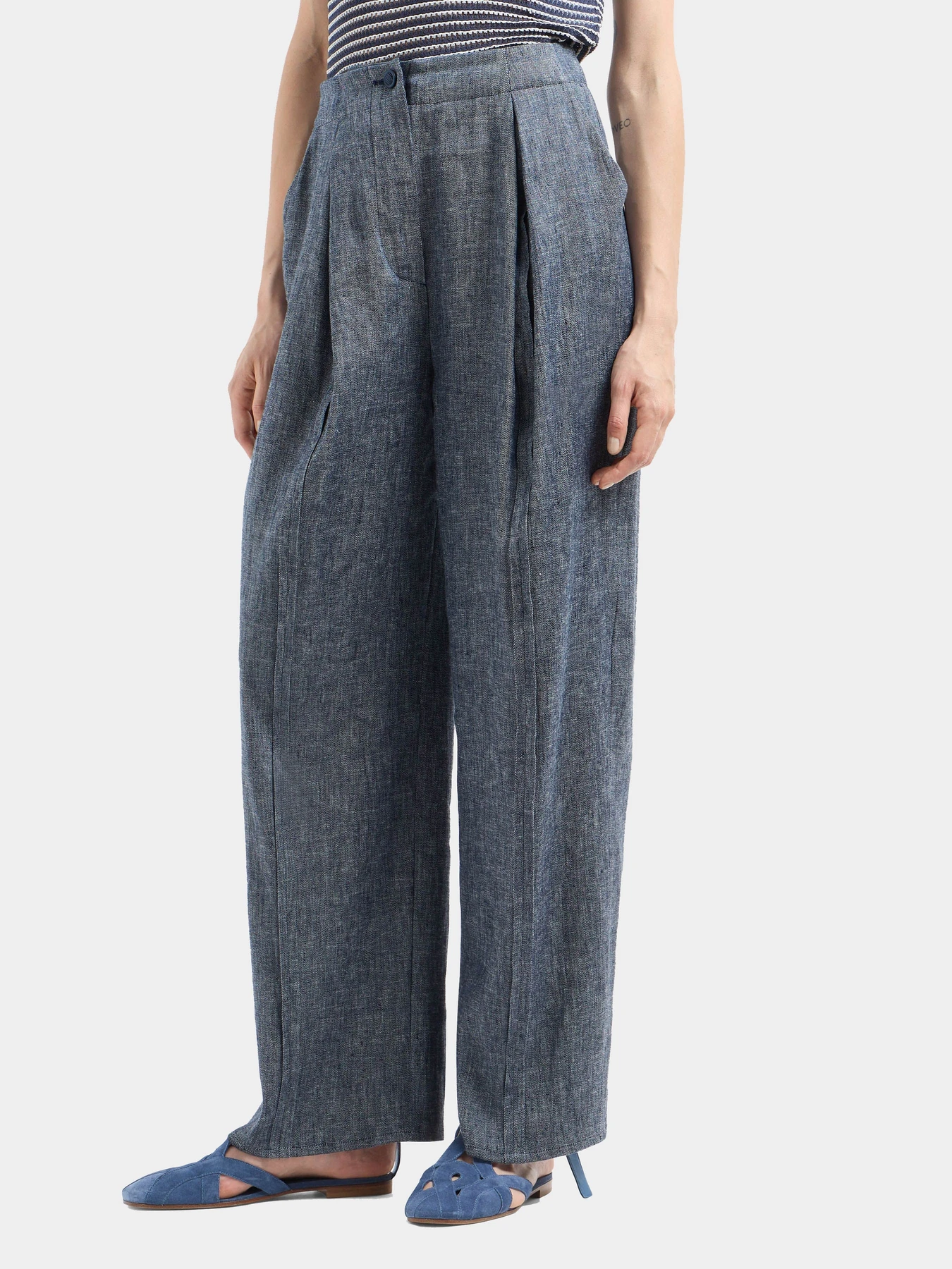 Брюки Emporio Armani модель EW001572-TE10381-OB001 Брюки Emporio Armani модель EW001572-TE10381-OB001 Фото