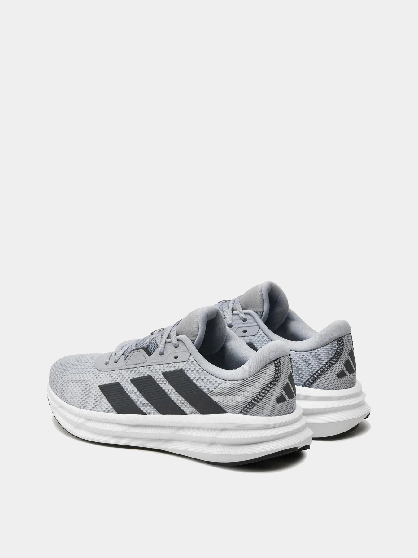 Кроссовки Adidas модель ID8754 Кроссовки Adidas модель ID8754 Фото