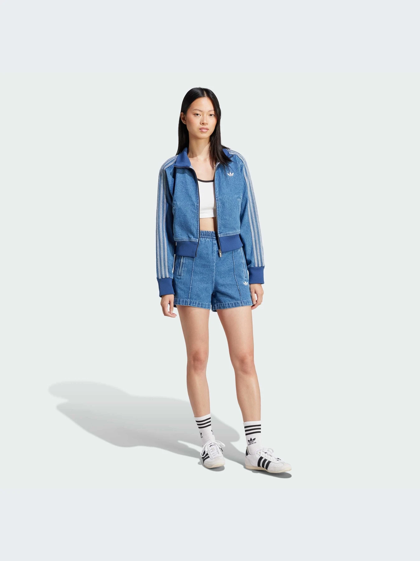 Куртки и дубленки Adidas Adicolor модель JD2570-KZ Куртки и дубленки Adidas Adicolor модель JD2570-KZ Фото