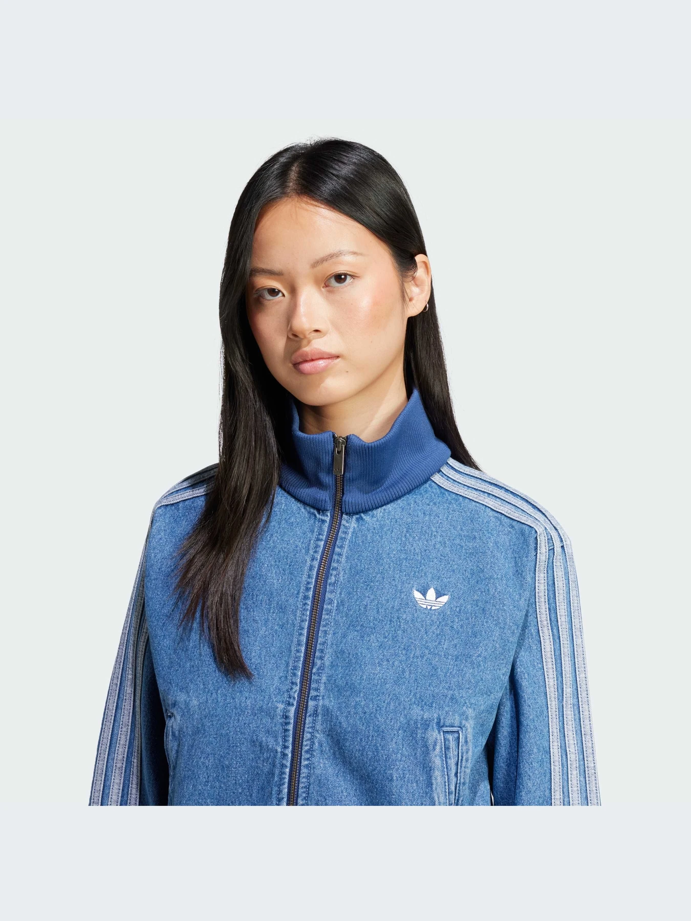 Куртки и дубленки Adidas Adicolor модель JD2570-KZ Куртки и дубленки Adidas Adicolor модель JD2570-KZ Фото