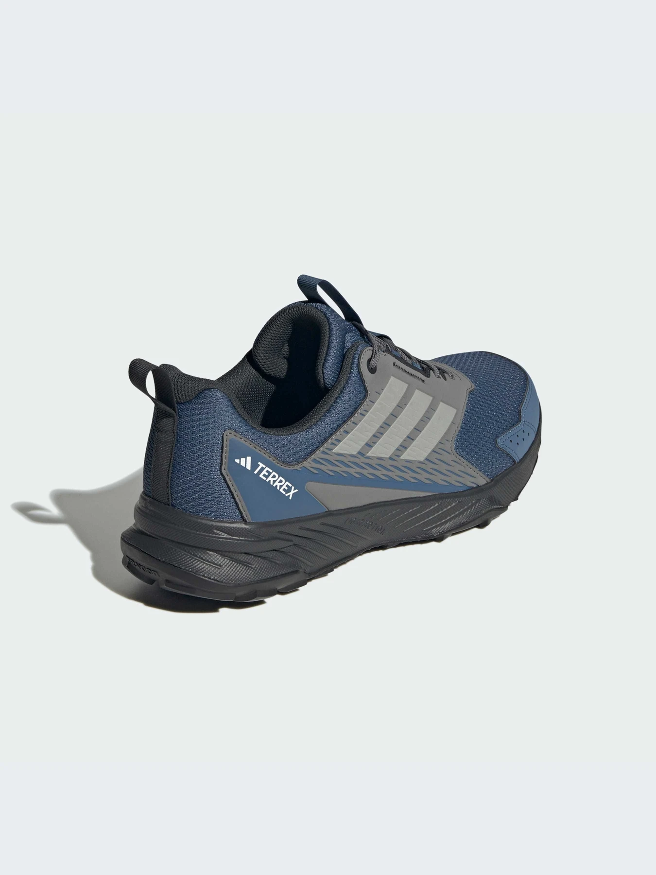Кроссовки Adidas модель JI0958-KZ Кроссовки Adidas модель JI0958-KZ Фото