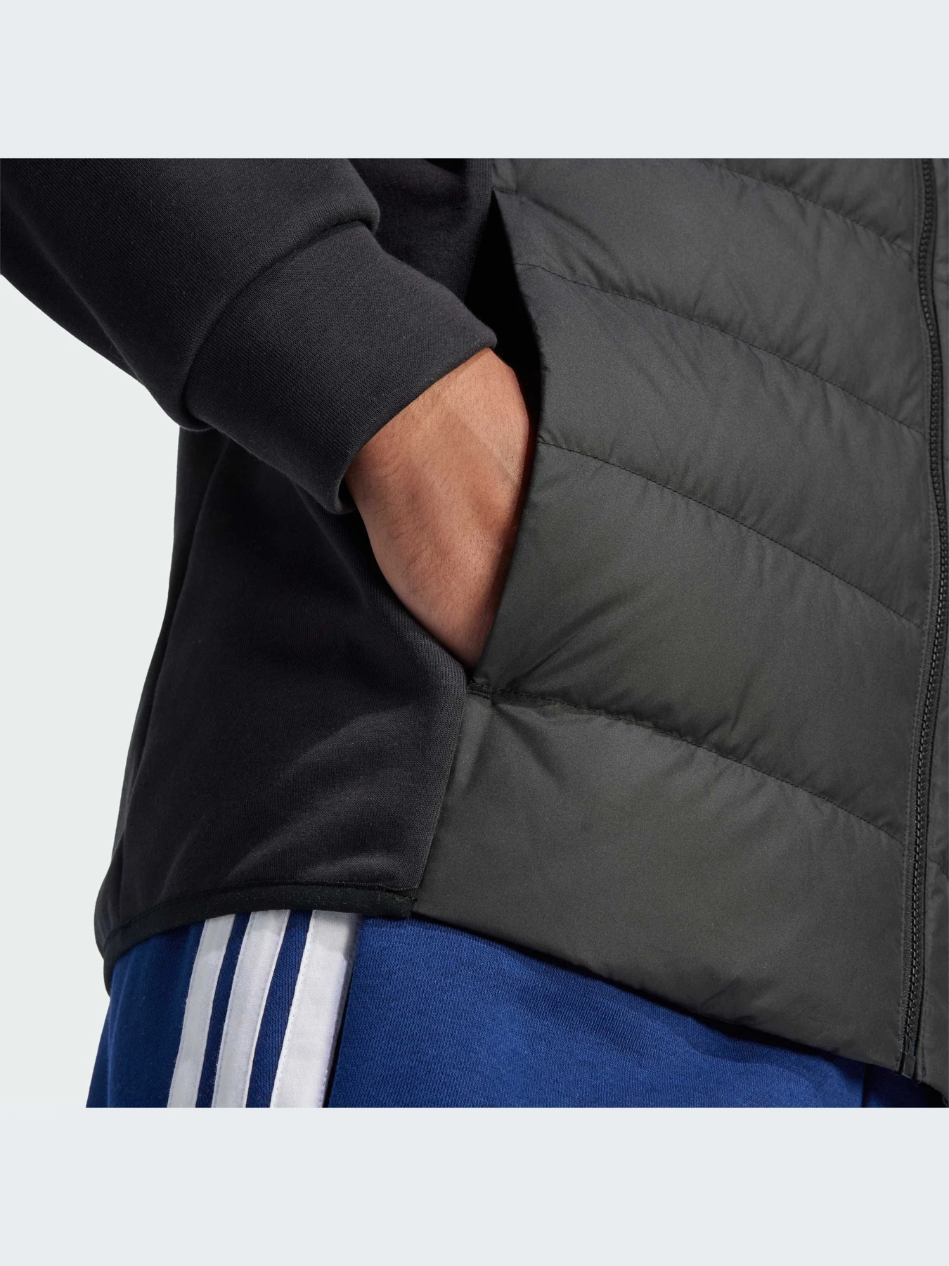 Куртки и дубленки Adidas модель JD1036-KZ Куртки и дубленки Adidas модель JD1036-KZ Фото
