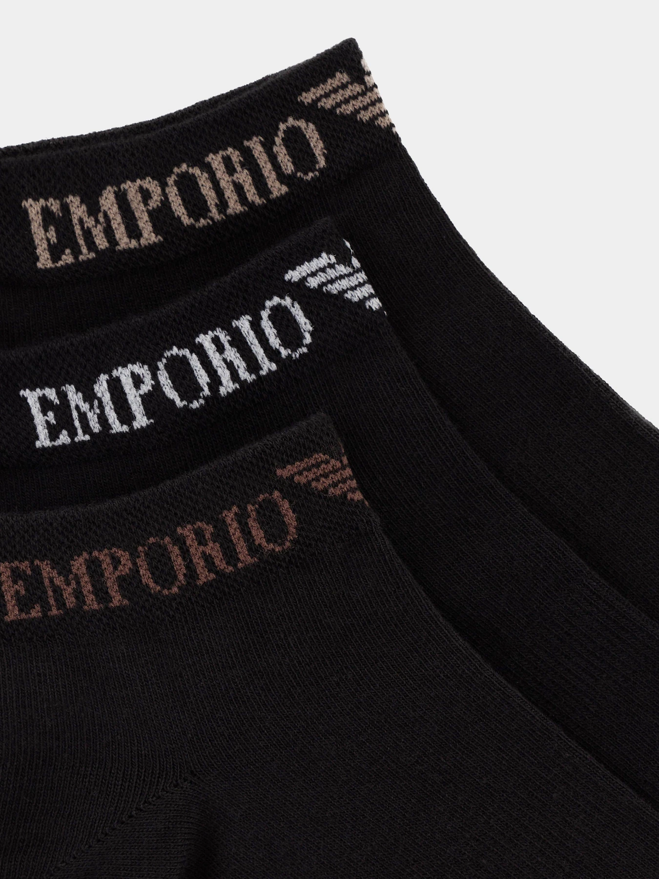 Носки и гольфы Emporio Armani модель EM000550-AF12276-MC061 Носки и гольфы Emporio Armani модель EM000550-AF12276-MC061 Фото