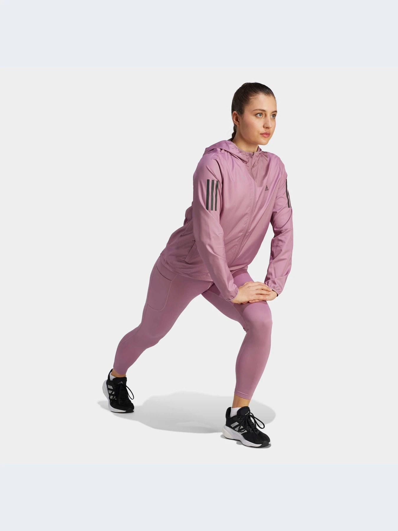 Куртки и дубленки Adidas модель IL4124-KZ Куртки и дубленки Adidas модель IL4124-KZ Фото