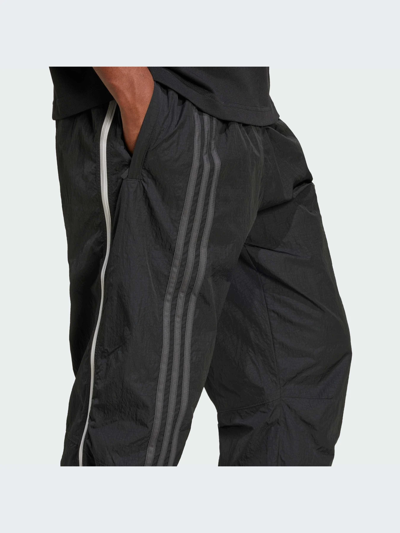 Спортивная одежда Adidas модель JD0051-KZ Спортивная одежда Adidas модель JD0051-KZ Фото