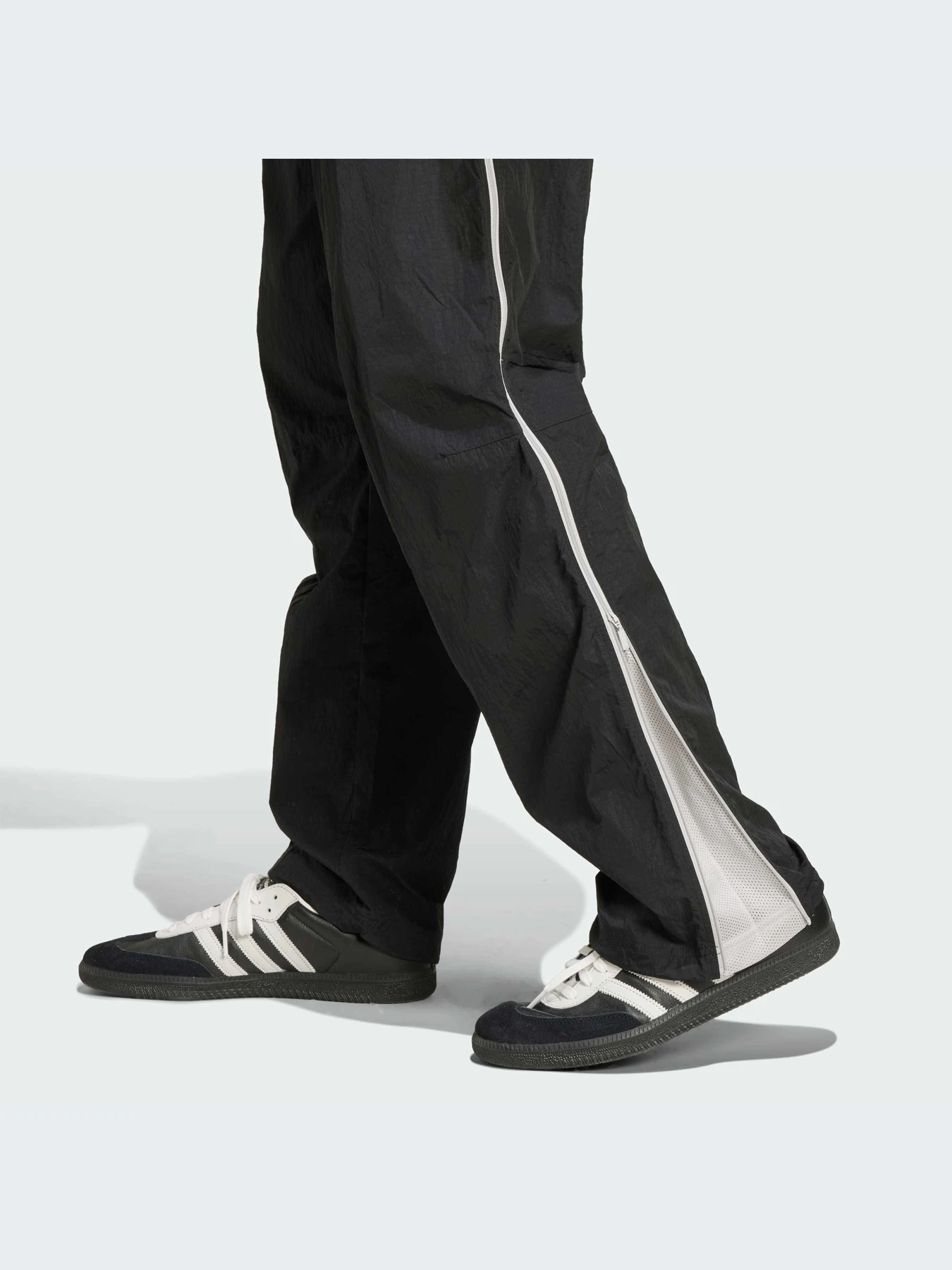 Спортивная одежда Adidas модель JD0051-KZ Спортивная одежда Adidas модель JD0051-KZ Фото