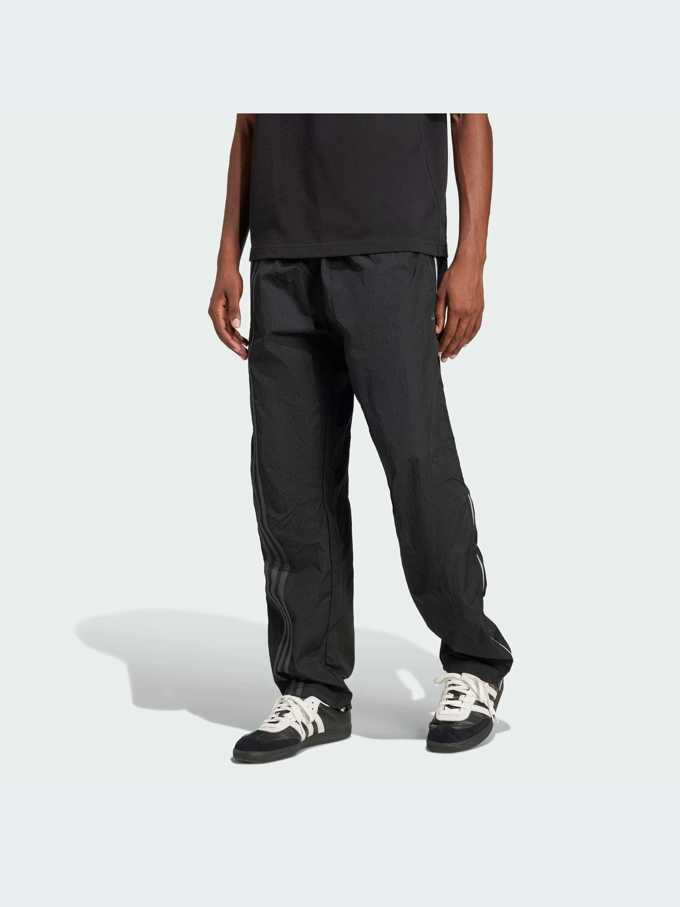Спортивная одежда Adidas модель JD0051-KZ Спортивная одежда Adidas модель JD0051-KZ Фото