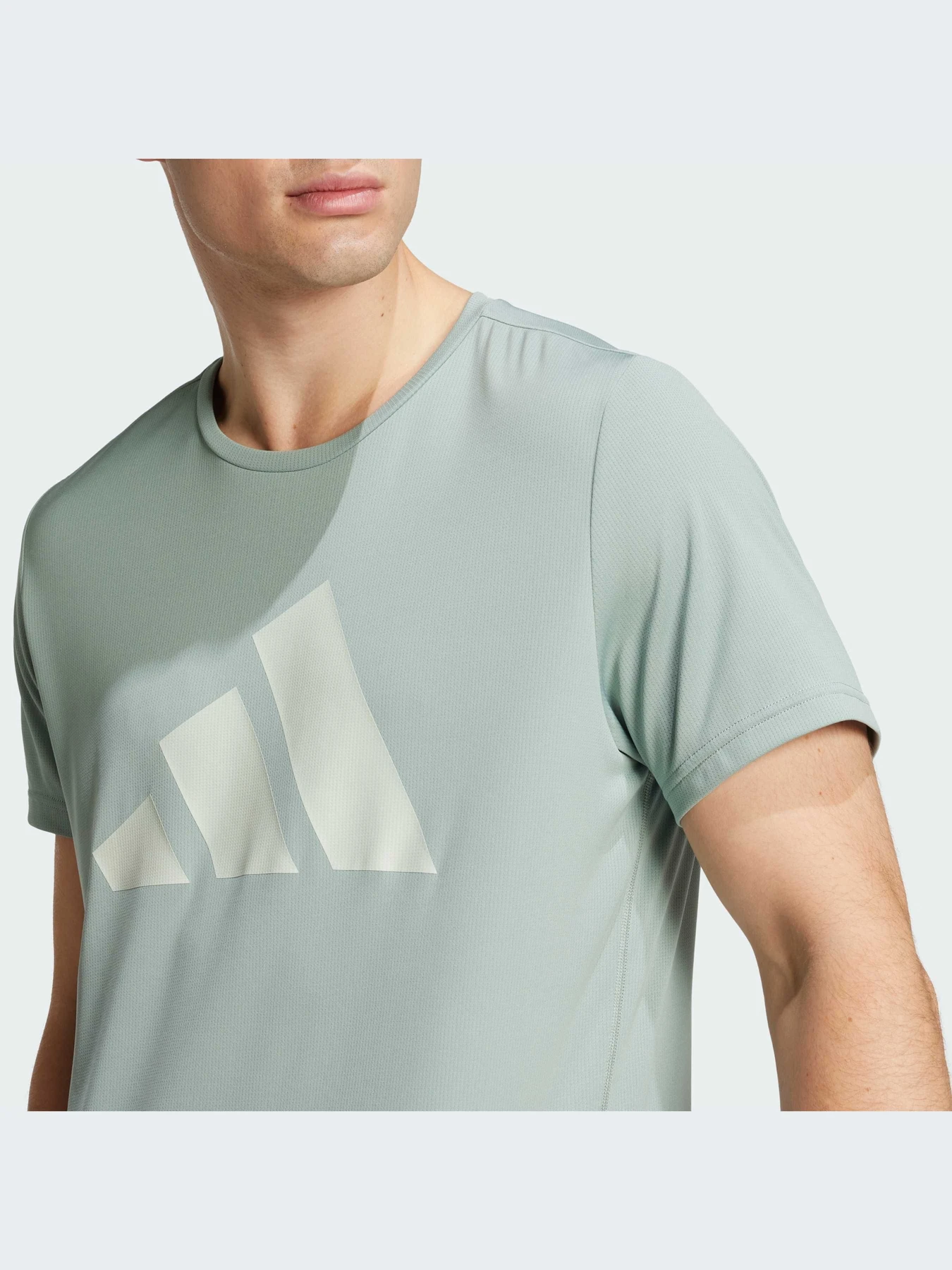 Футболки и поло Adidas модель JD2324-KZ Футболки и поло Adidas модель JD2324-KZ Фото