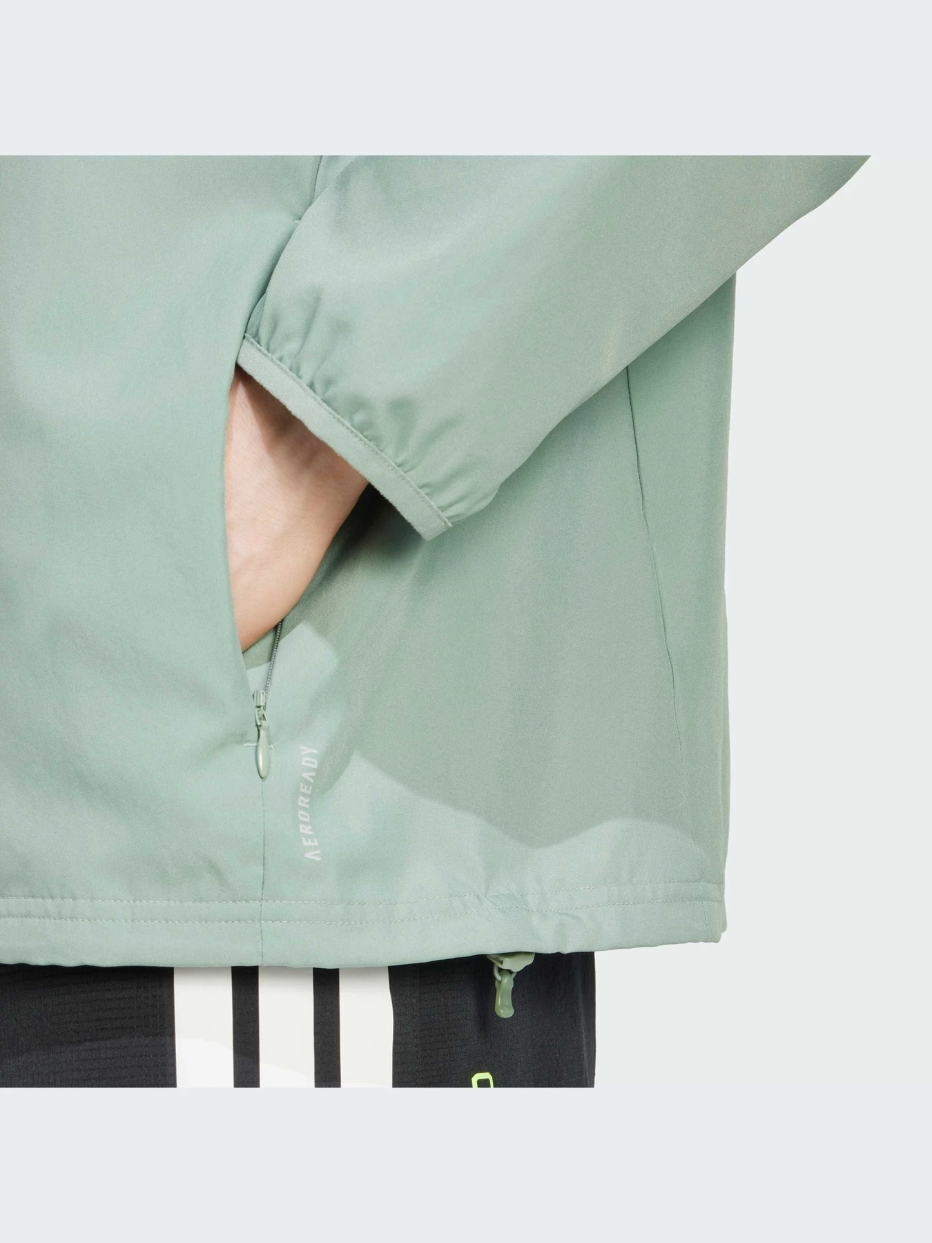 Куртки и дубленки Adidas модель JD2331-KZ Куртки и дубленки Adidas модель JD2331-KZ Фото