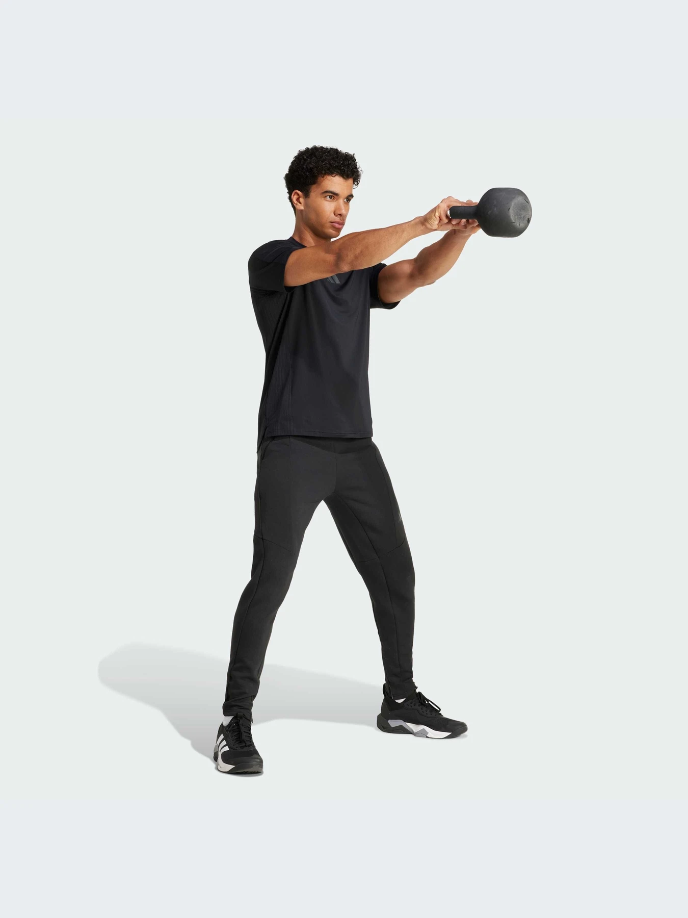 Футболки и поло Adidas модель JI8181-KZ Футболки и поло Adidas модель JI8181-KZ Фото