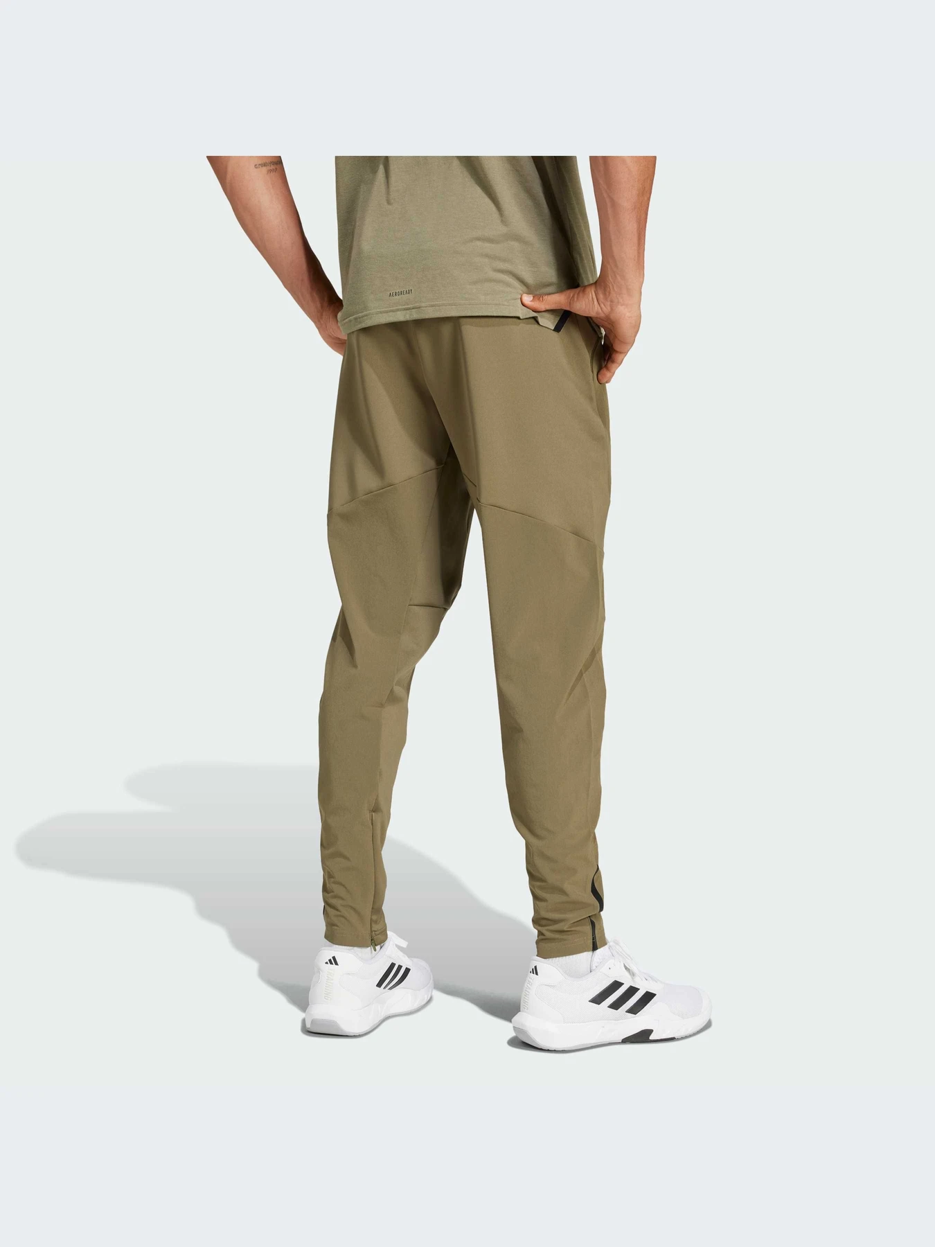 Брюки Adidas модель JI8159-KZ Брюки Adidas модель JI8159-KZ Фото