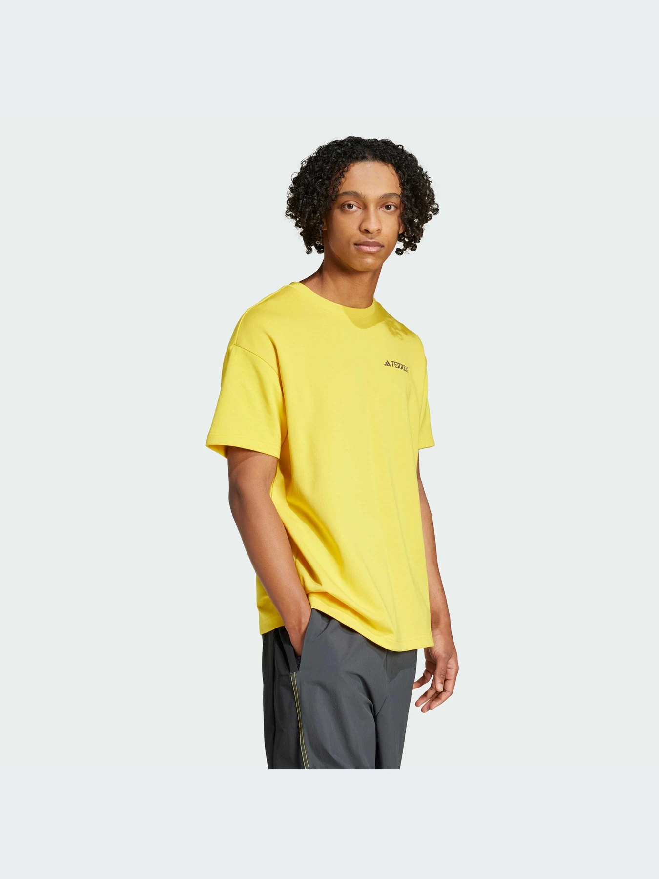 Футболки и поло Adidas модель JD5955-KZ Футболки и поло Adidas модель JD5955-KZ Фото