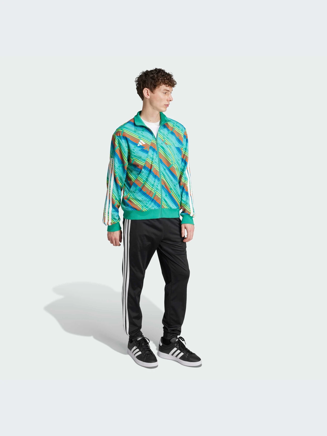 Худи и свитшоты Adidas Tiro модель JZ8465-KZ Худи и свитшоты Adidas Tiro модель JZ8465-KZ Фото
